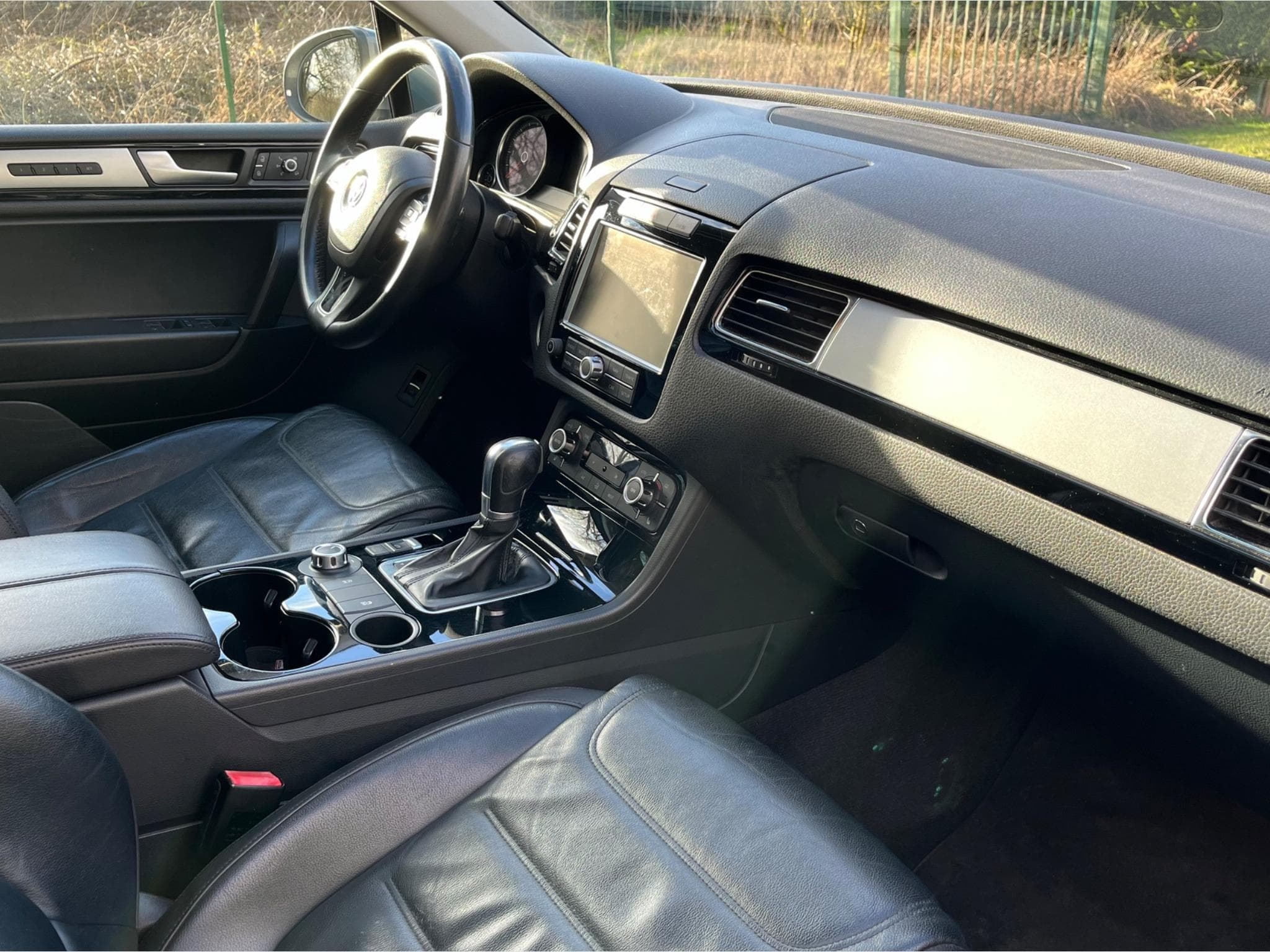 VW Touareg V6 TDI CARAT BV8 245ch (2014) - Foto 3