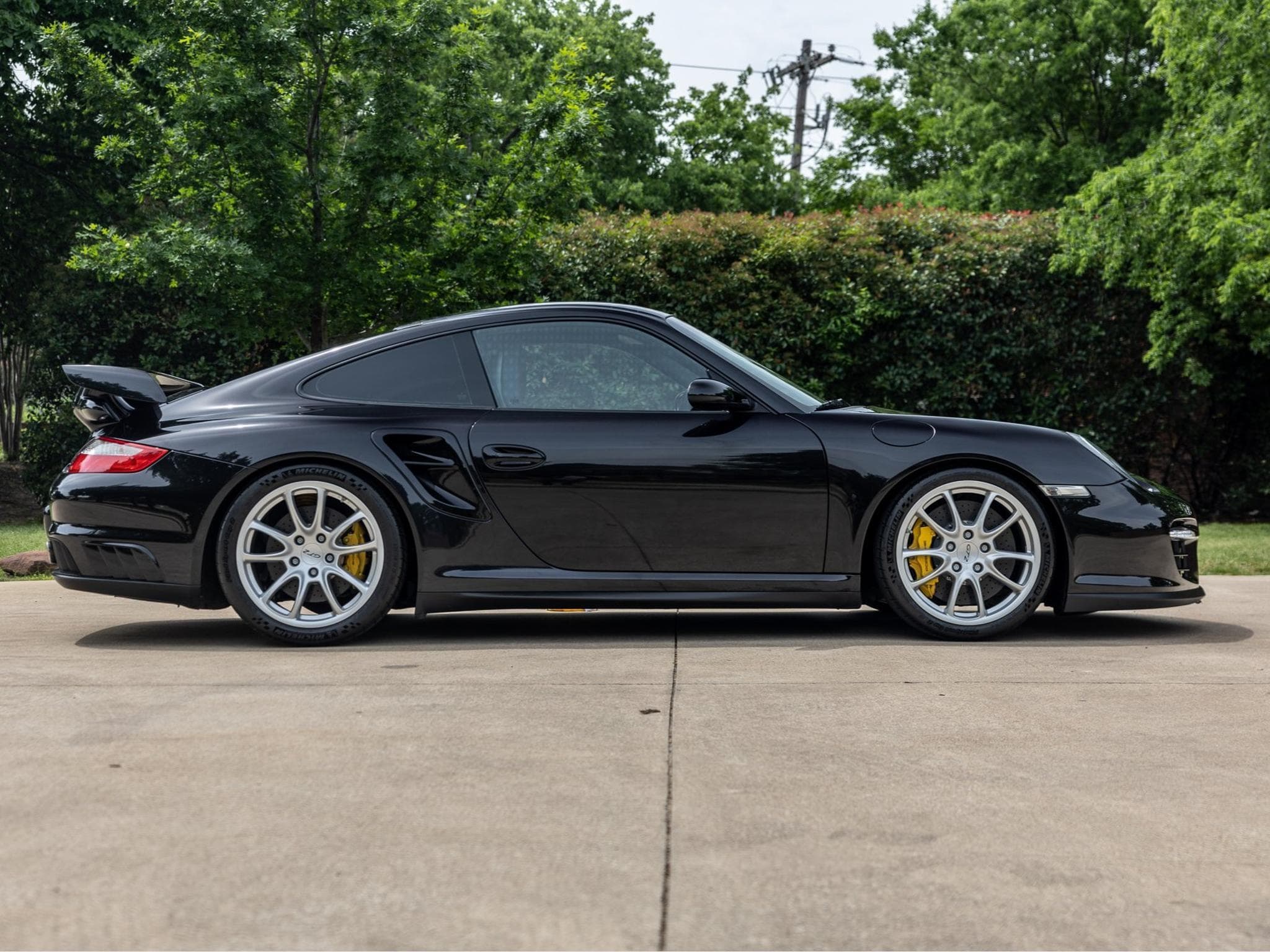 Porsche 911 GT2 (2008) - Photo 3