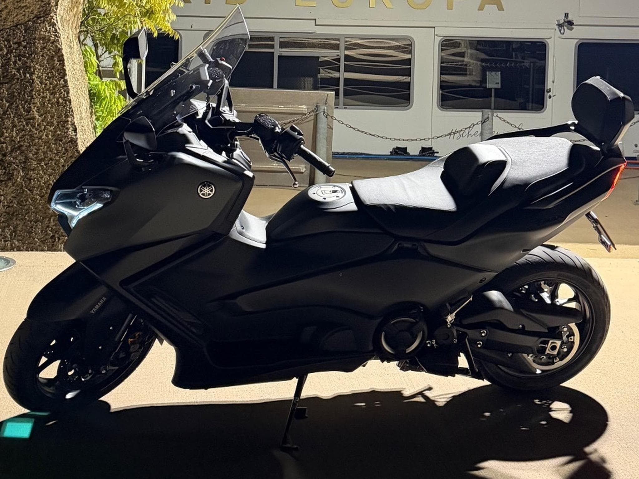 Yamaha T-Max 560 Tech Kamo (2025) - Photo 1