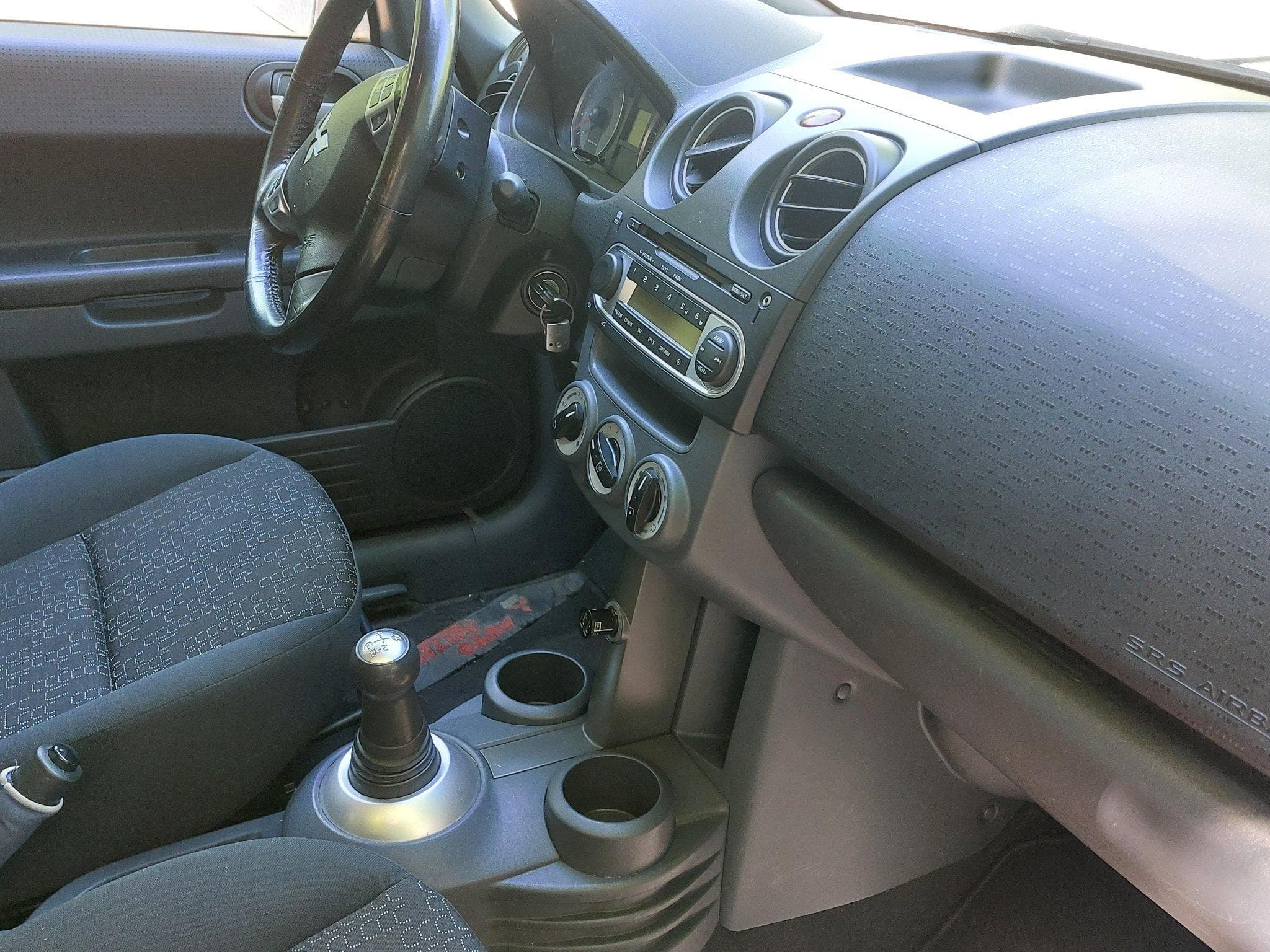 Mitsubishi Colt (2011) - Photo 6