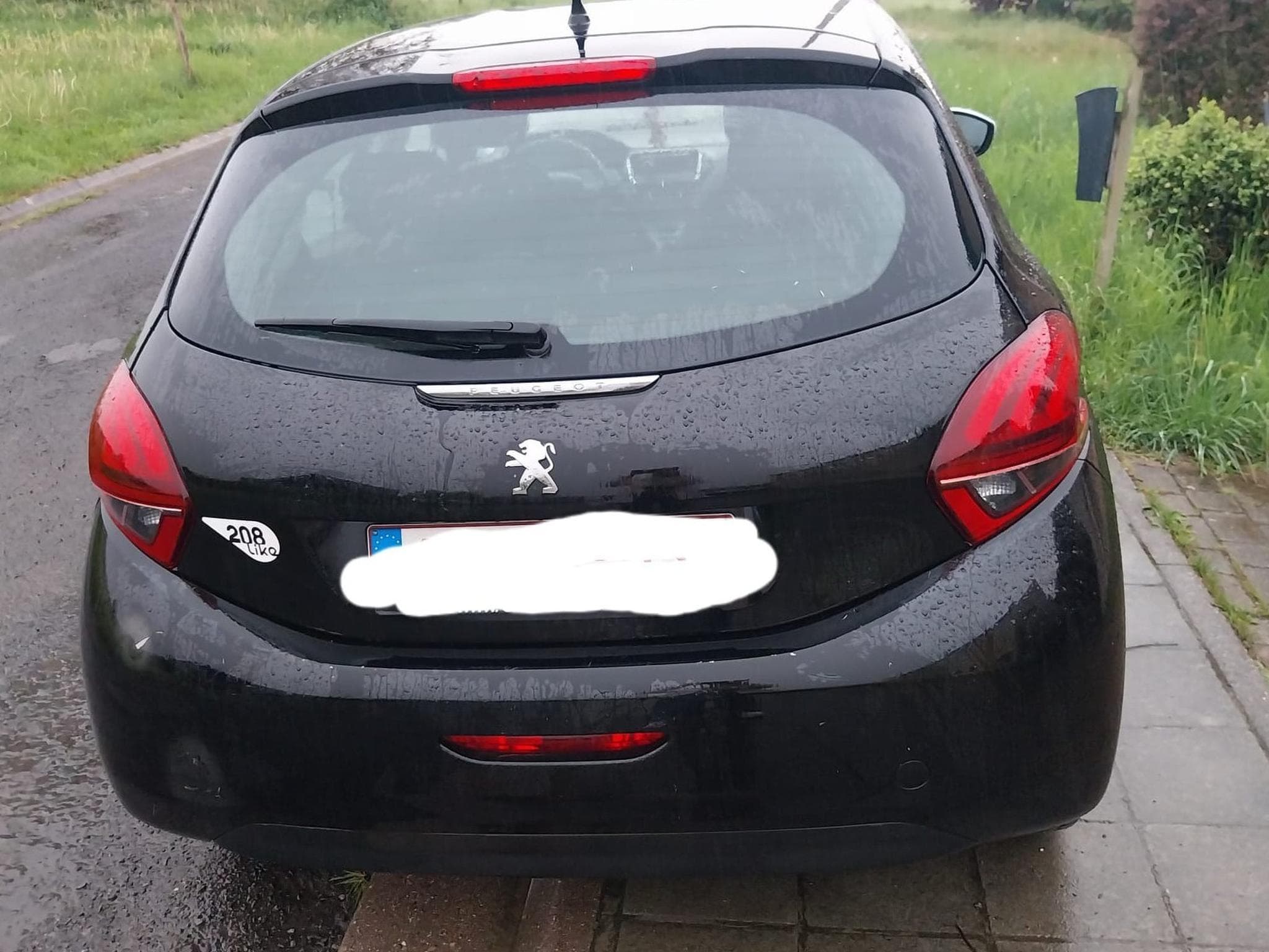 Peugeot 208 208 5p 1.6 75cv Like blue Hdi (2018) - Photo 2
