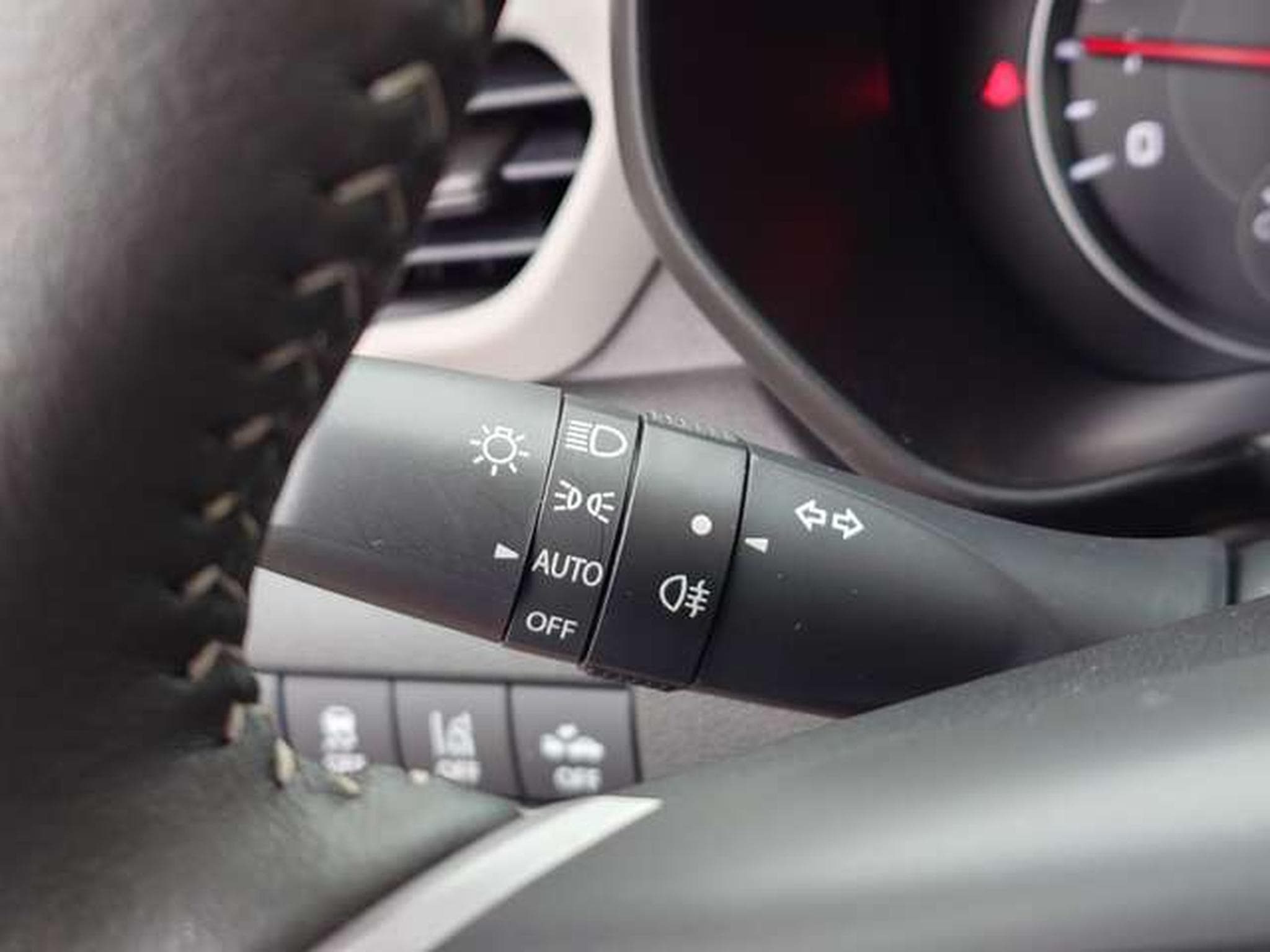 Suzuki Swift Swift 1.2i SHVS Grand Luxe 12V (2025) - Foto 14