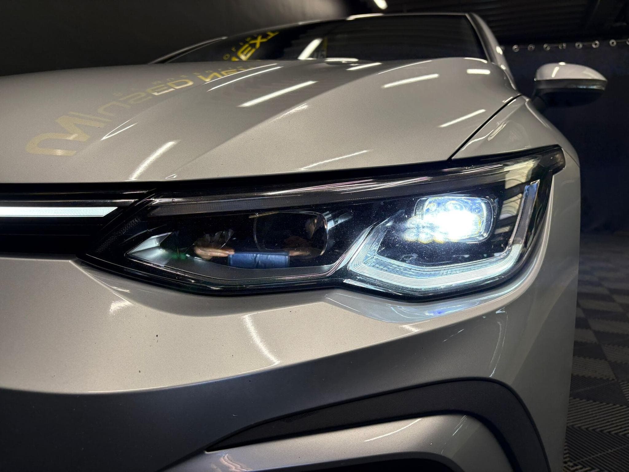 VW Golf GTD 2.0 TDI 200CV CAMERA/NAVI/CARPLAY (2022) - Foto 6