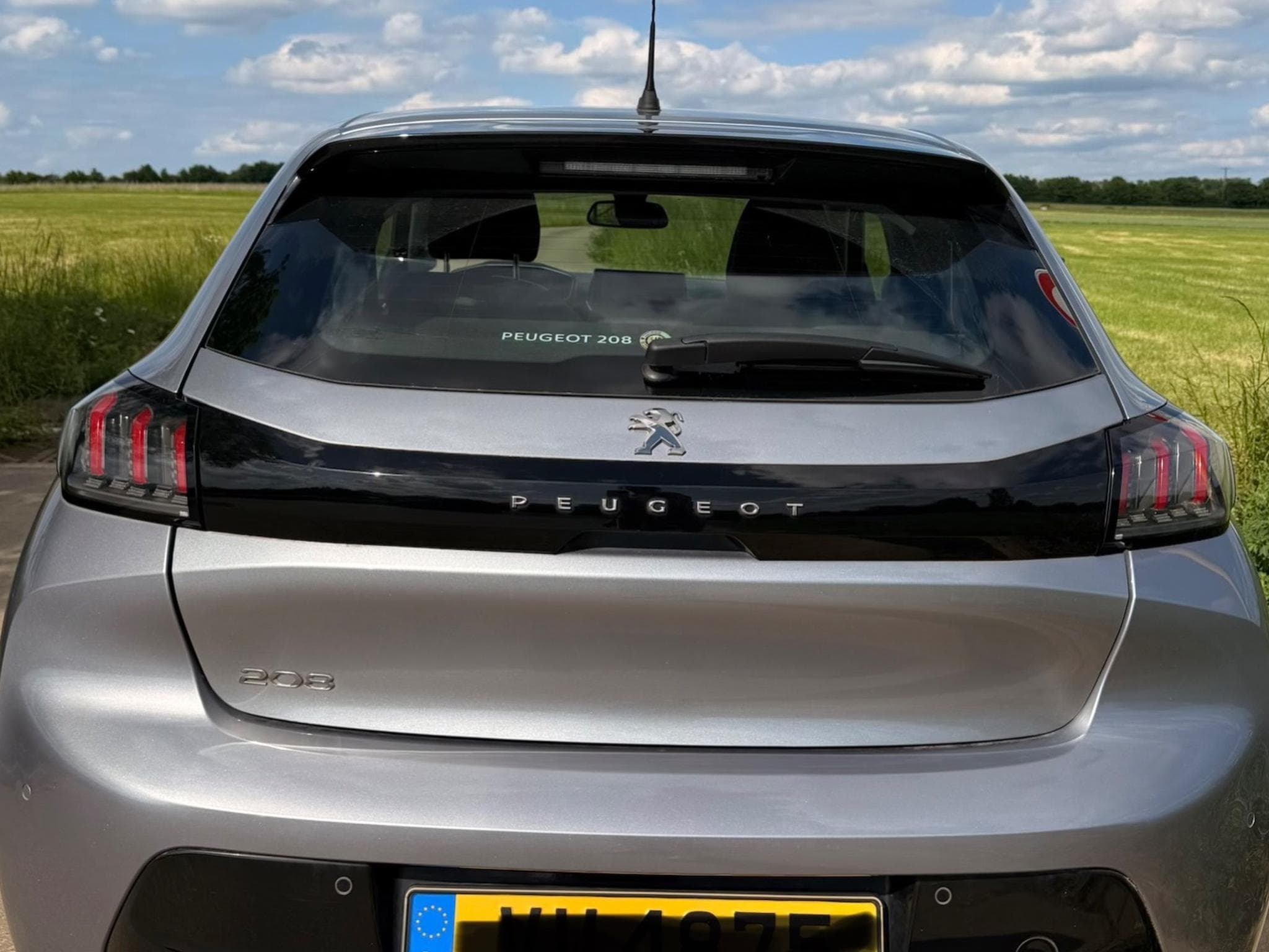 Peugeot 208 Allure (2020) - Photo 2