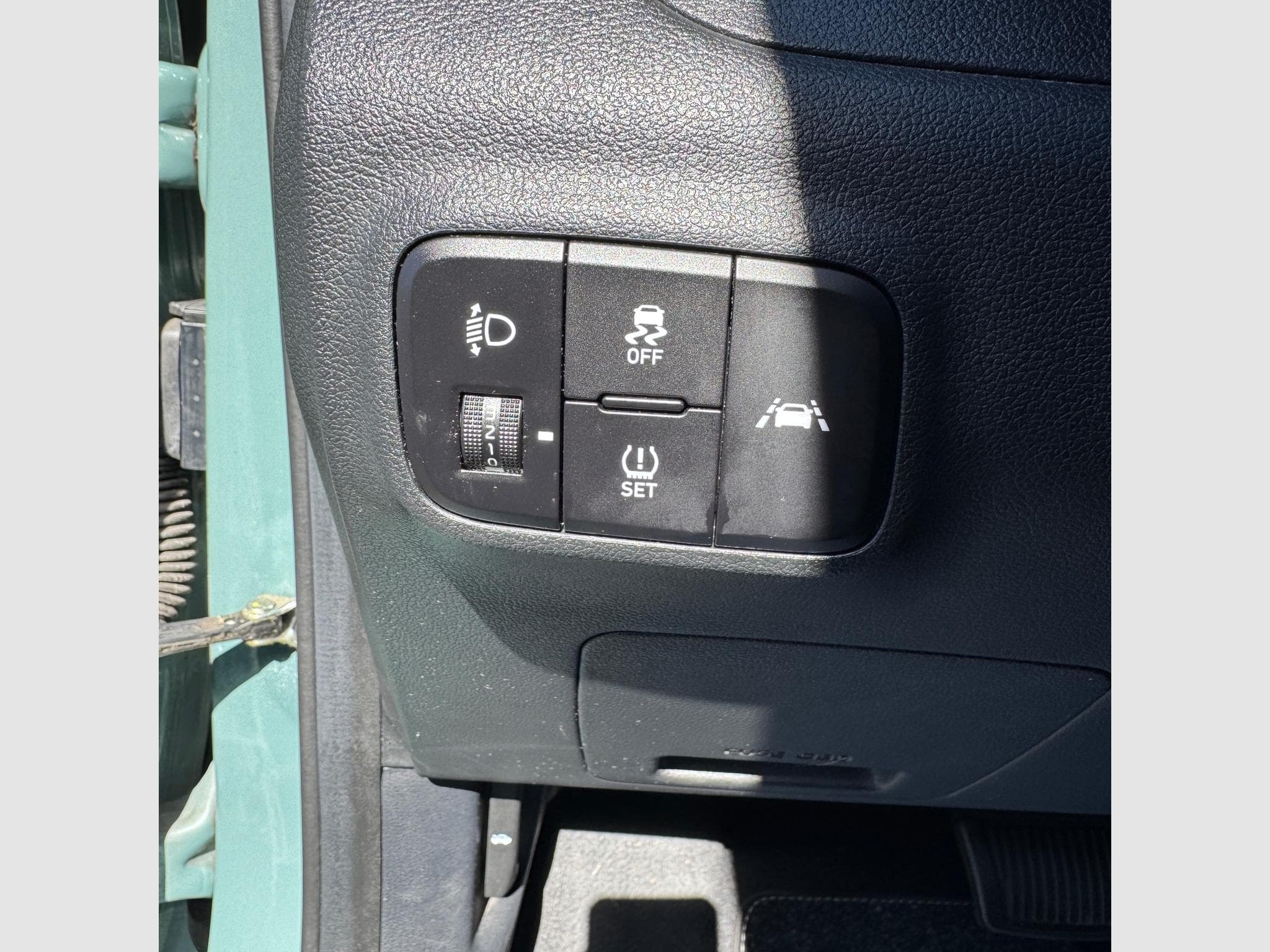 Hyundai i10 1,0TWIST TECHNO PACK (2021) - Foto 10
