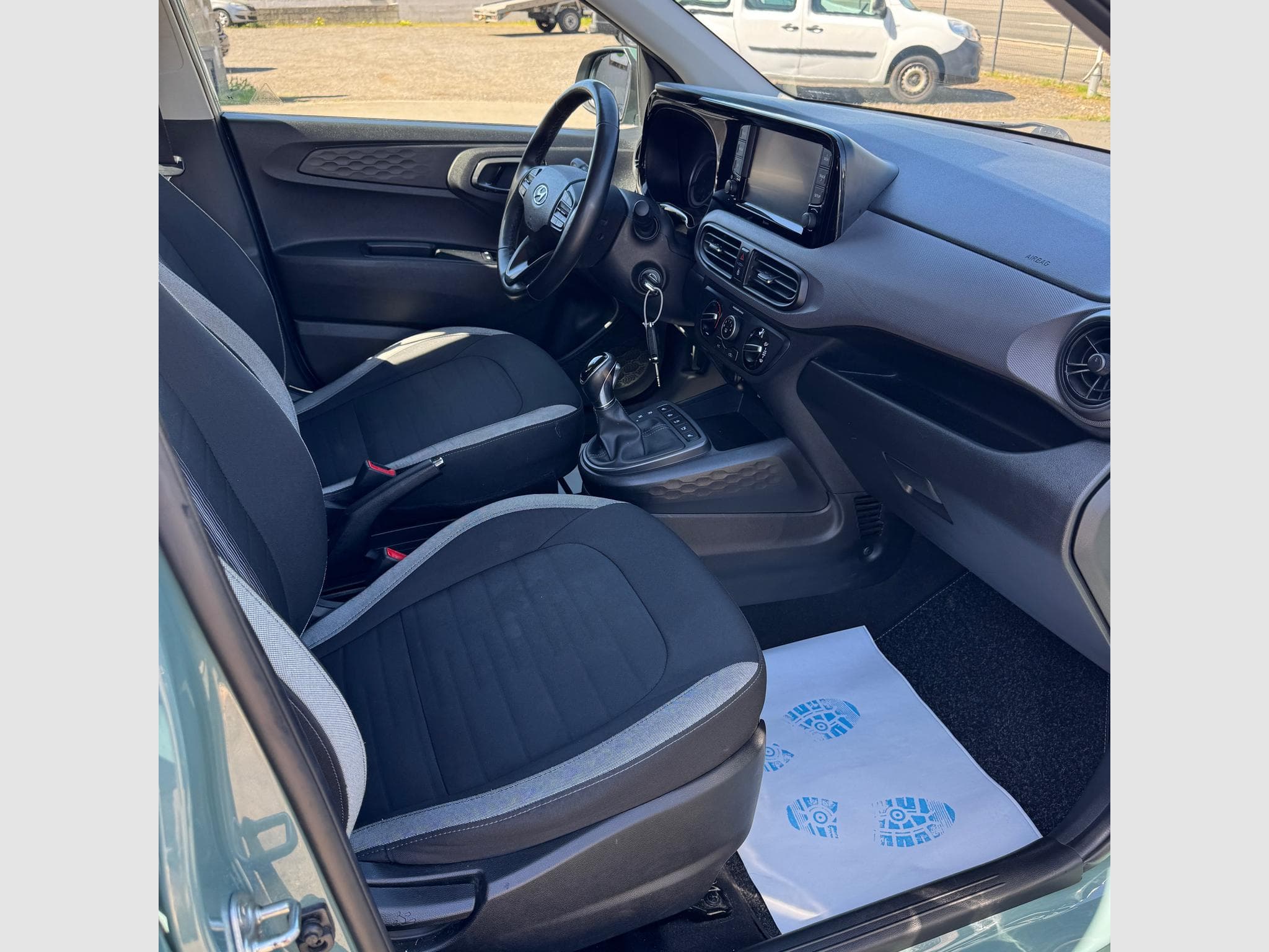 Hyundai i10 1,0TWIST TECHNO PACK (2021) - Foto 7