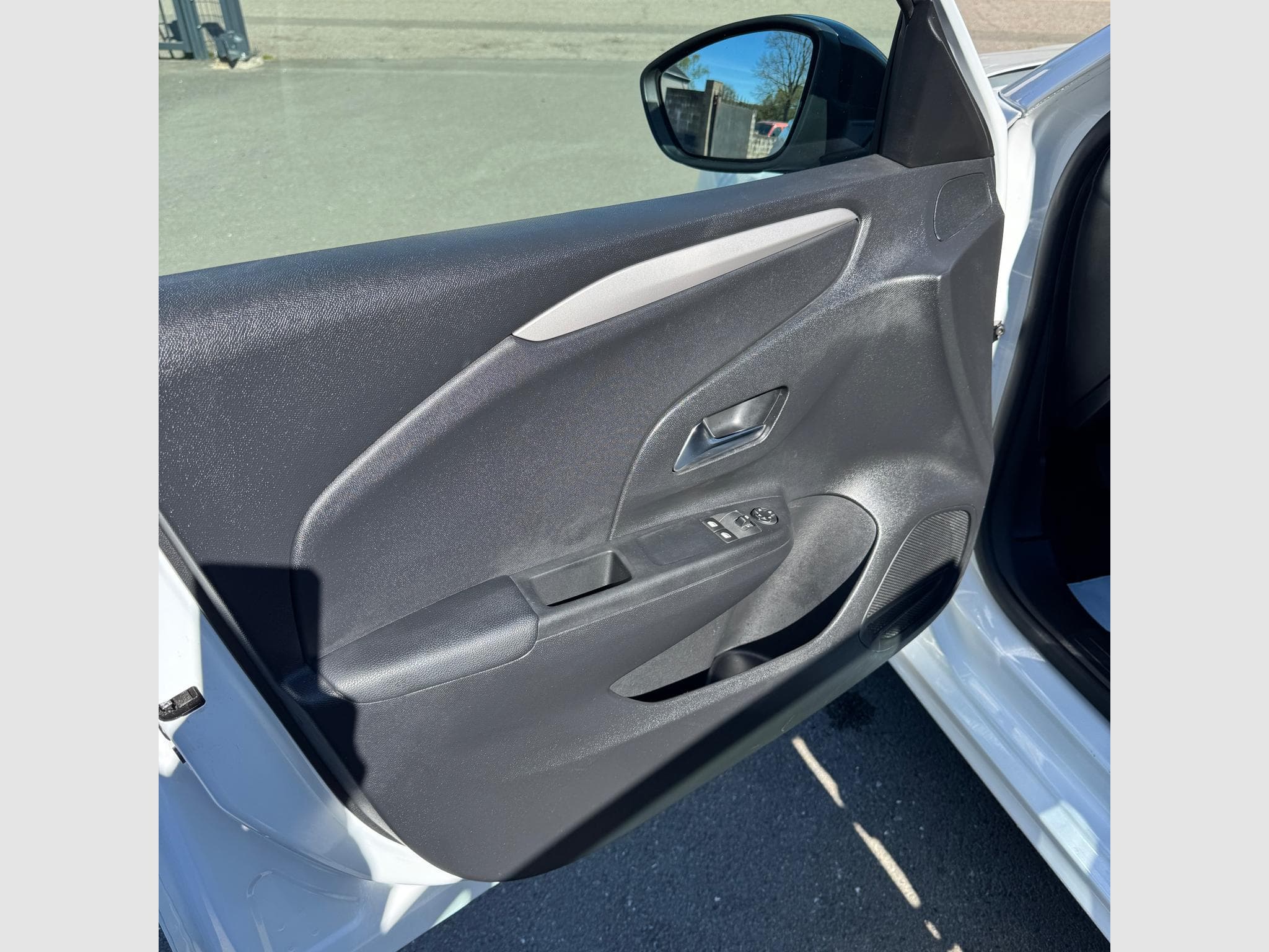 Opel Corsa 1,2 I EDITION (2022) - Foto 14