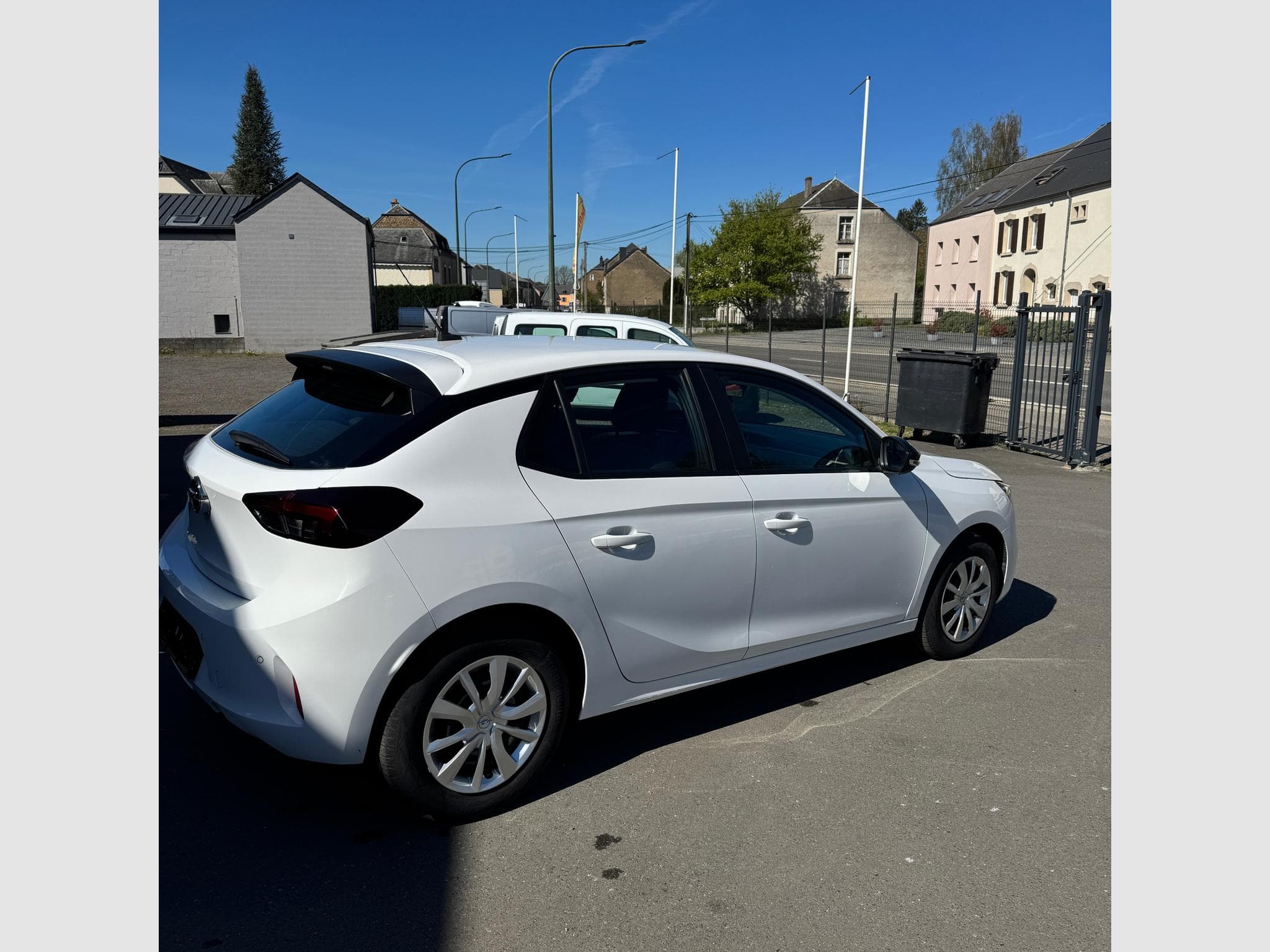 Opel Corsa 1,2 I EDITION (2022) - Foto 4