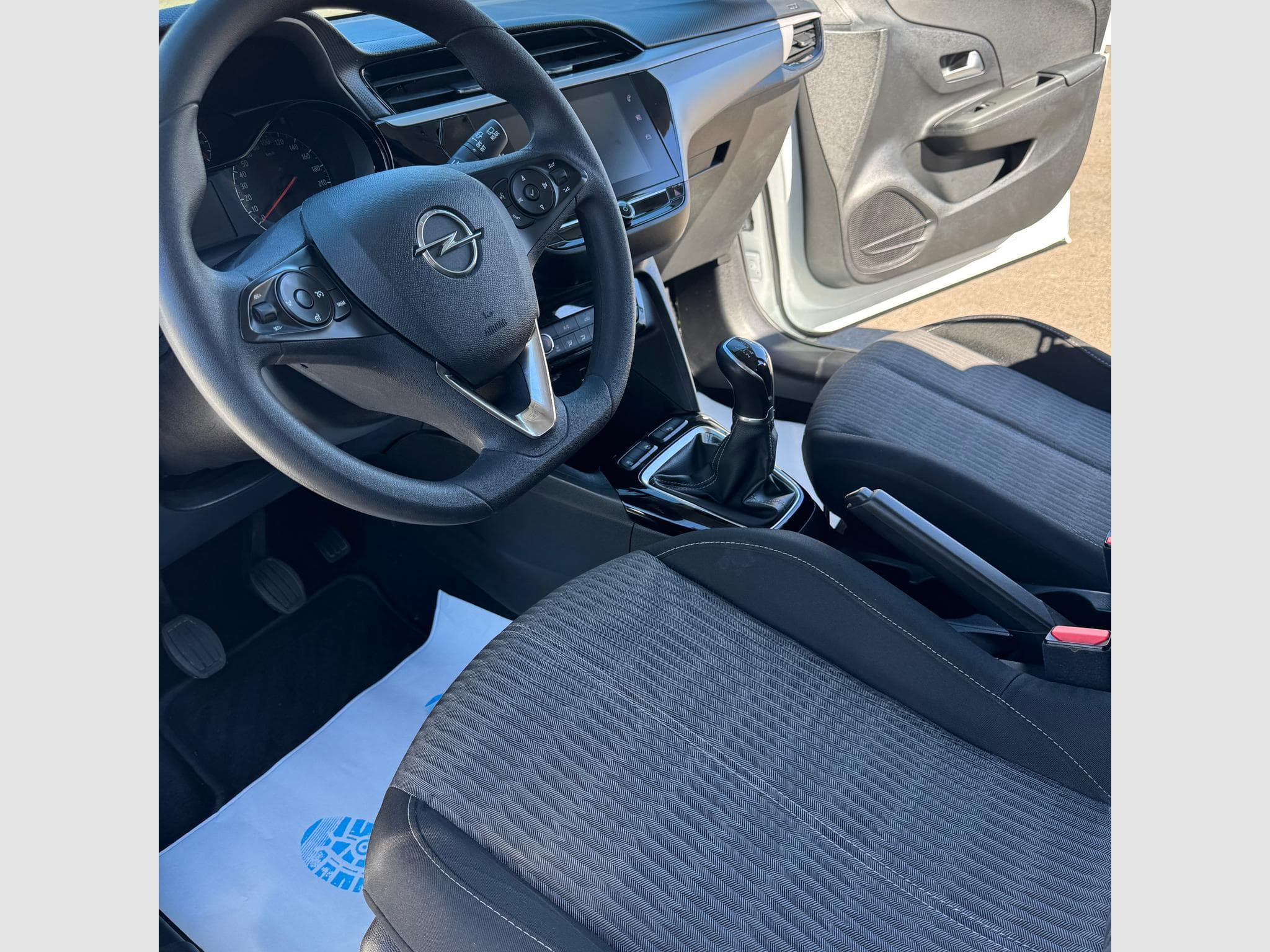 Opel Corsa 1,2 I EDITION (2022) - Foto 8