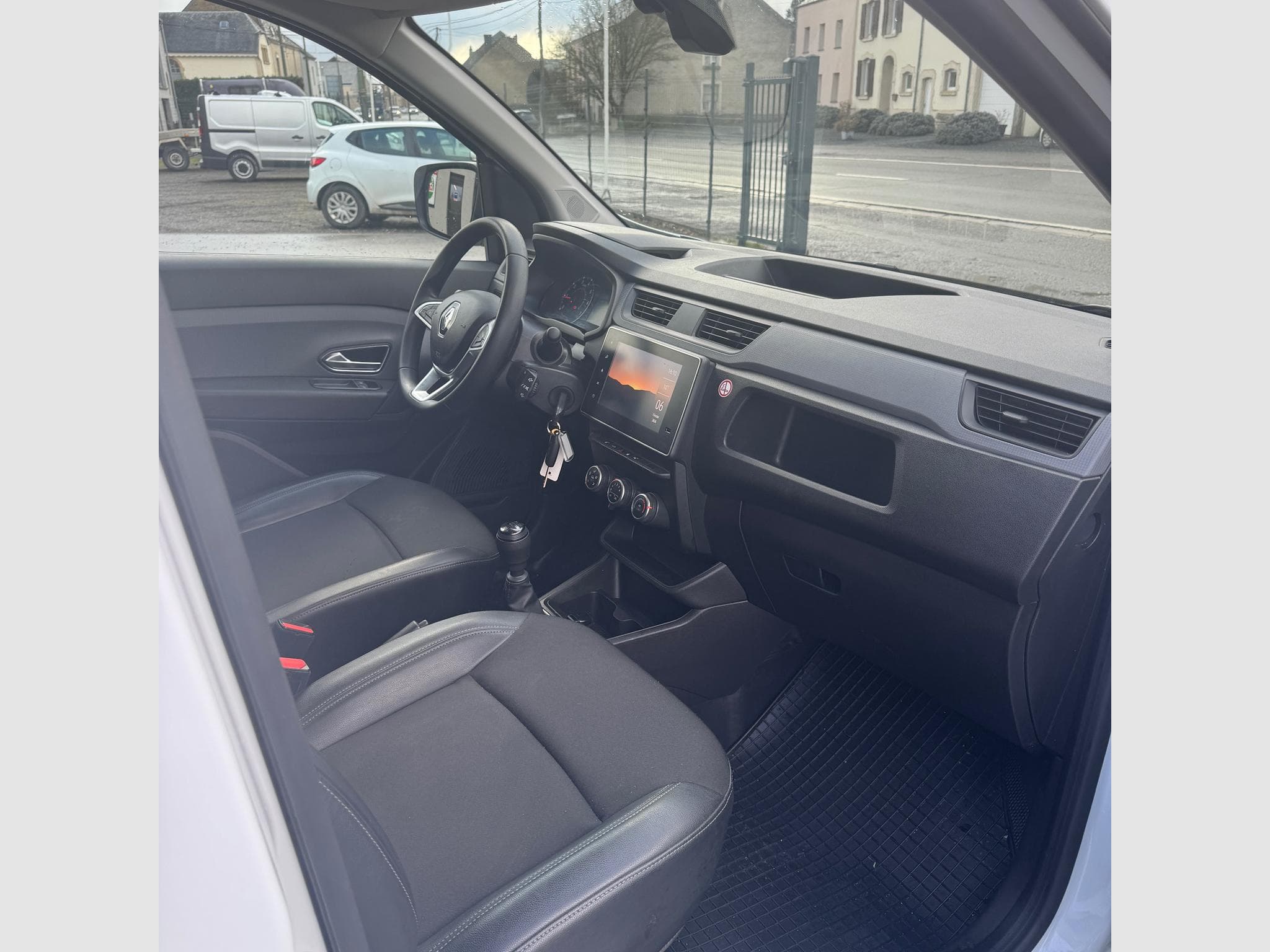 Renault Express 1,5 BLUE ECOLEALER COMFORT (2022) - Foto 10