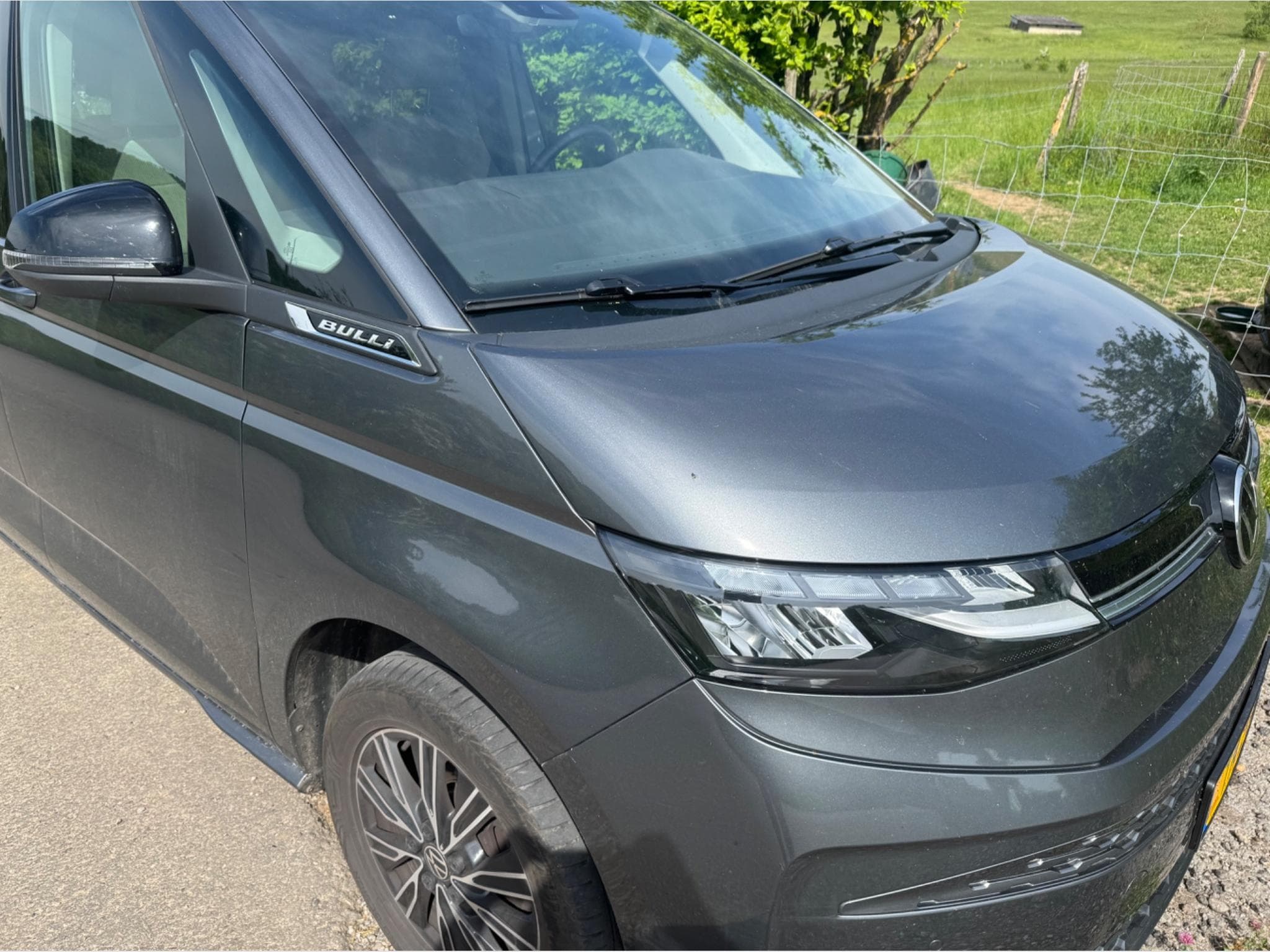 VW Multivan Bulli (2024) - Photo 1