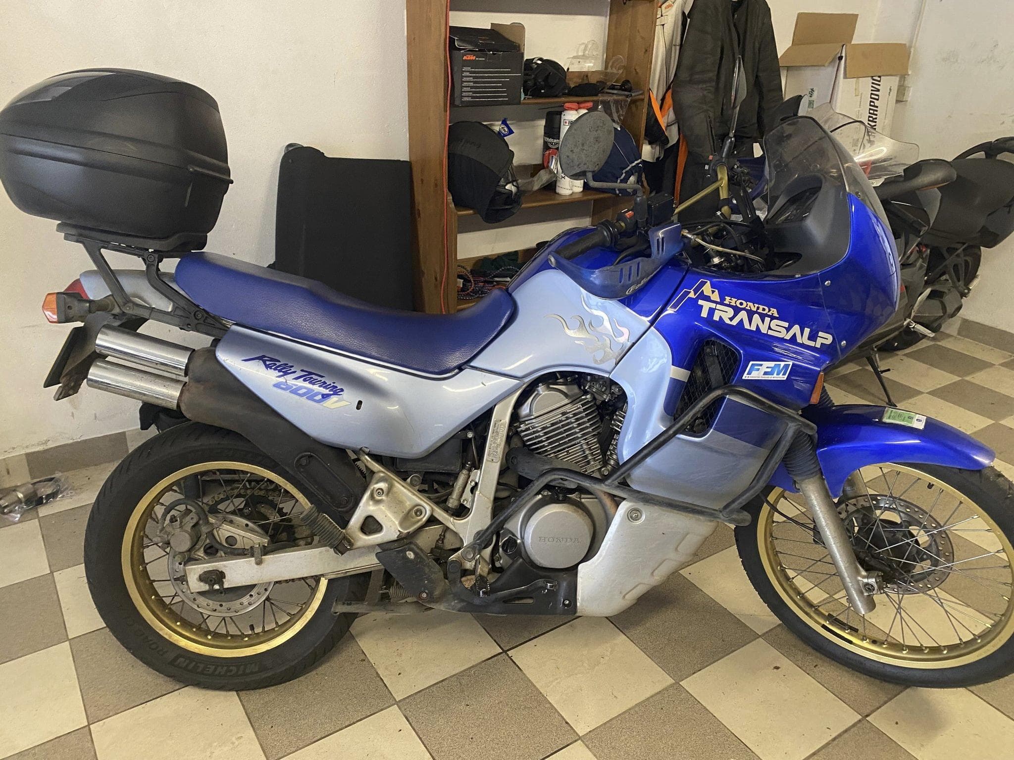 Honda Transalp XL600V (1993) - Photo 1