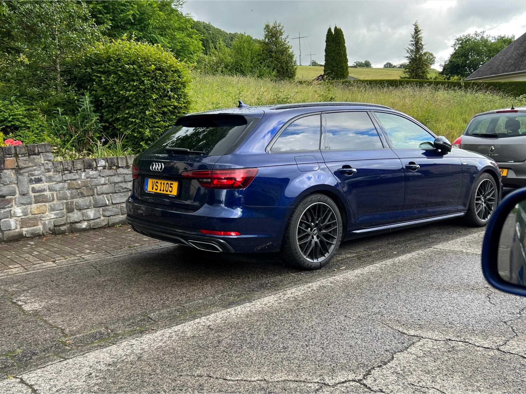 Audi A4 S-line (2019) - Photo 2