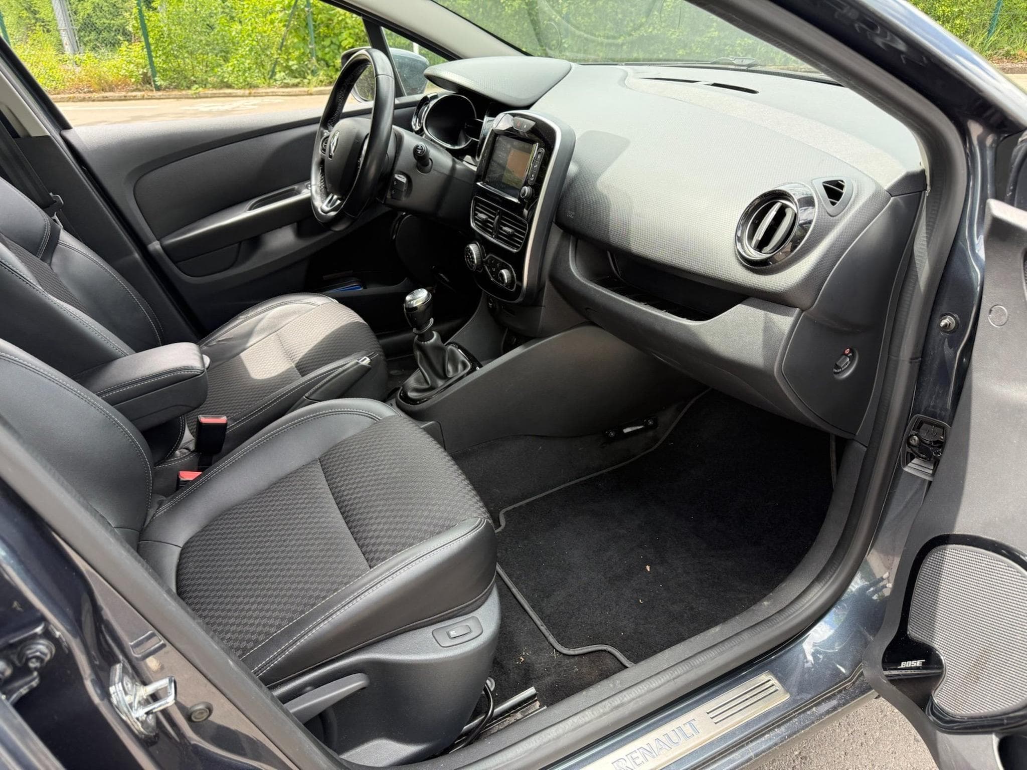 Renault Clio Renault Clio Intens (2017) - Photo 6
