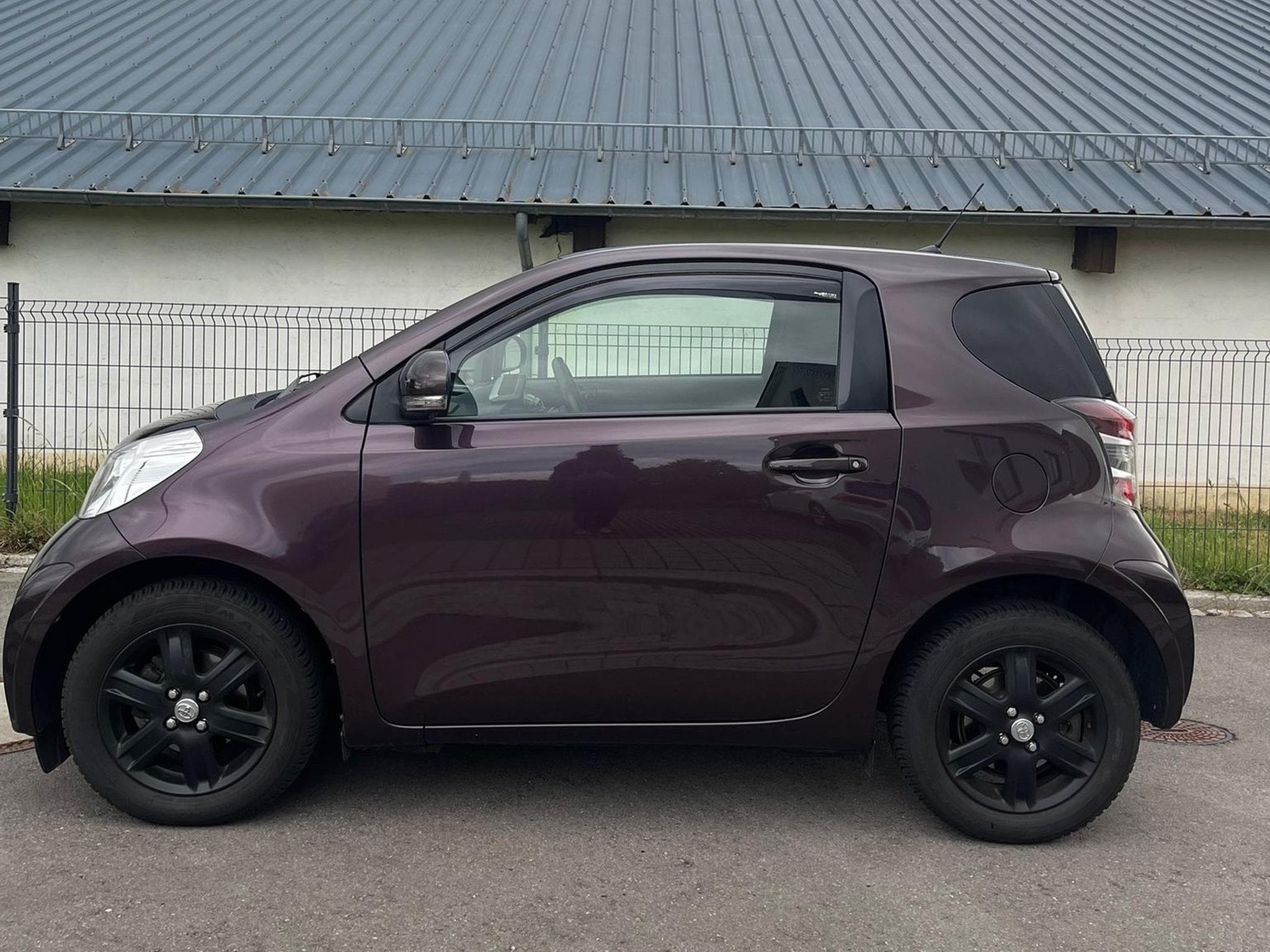 Toyota iQ (2010) - Photo 1
