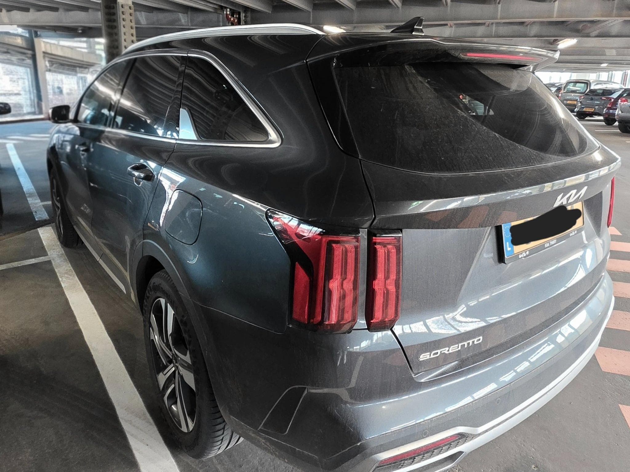 Kia Sorento KIA SORENTO HEV 4WD (2023) - Photo 3