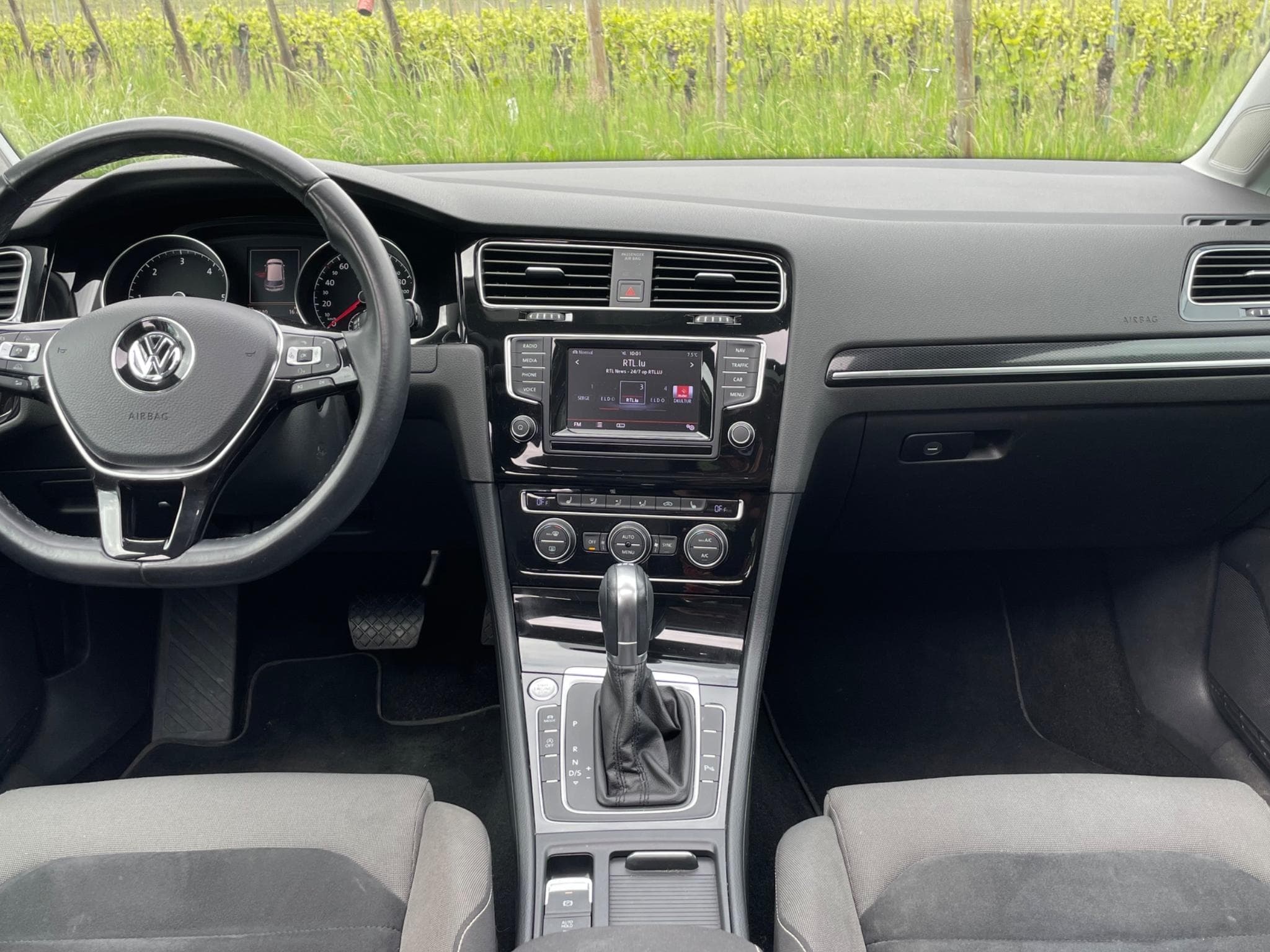 VW Golf 2.0 Tdi DSG Panorama (2014) - Foto 3