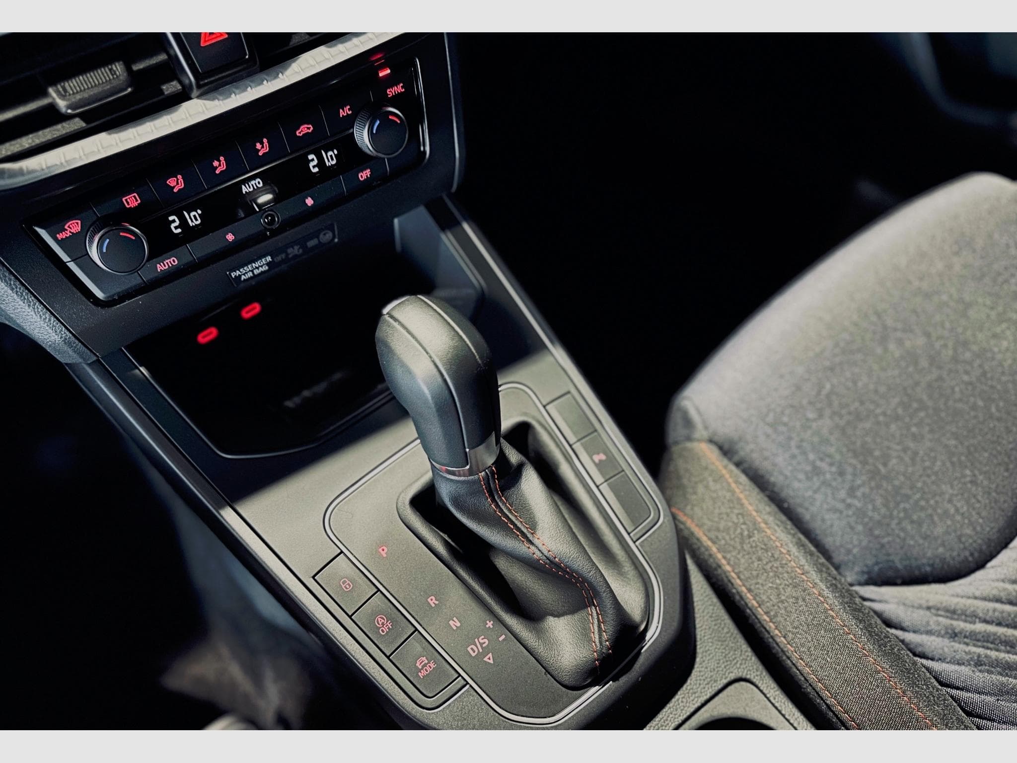 Seat Ibiza IBIZA FR TSI ANNIVERSARY LIMITED EDITION DSG (2024) - Photo 11