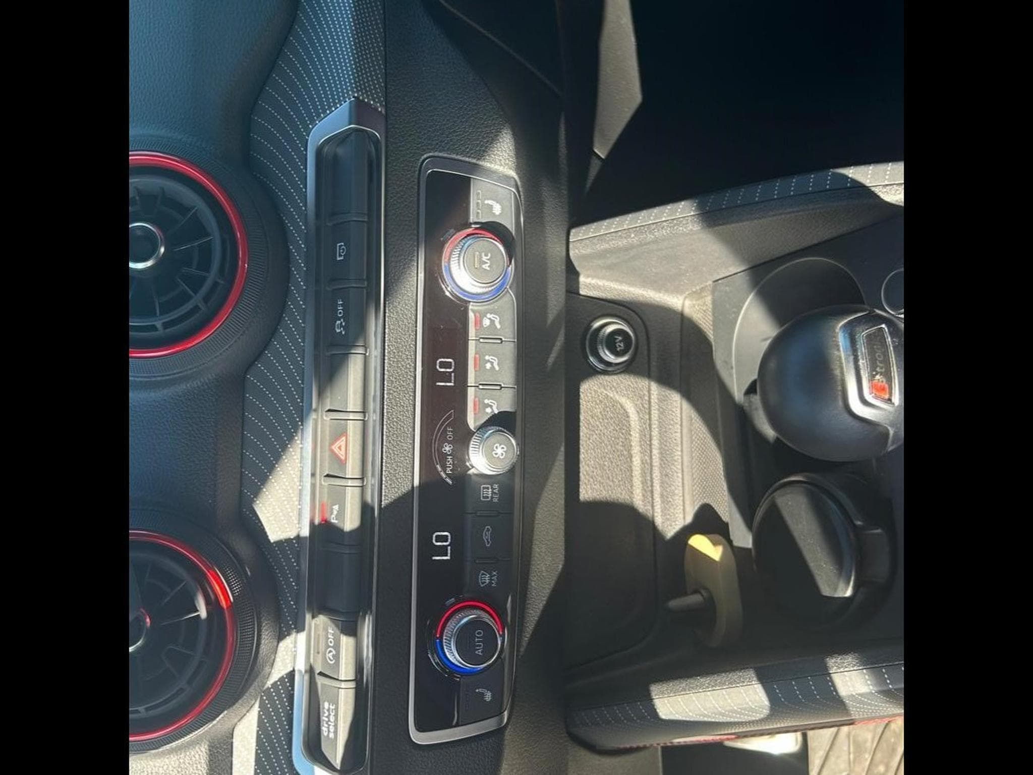 Audi SQ2 S-line (2020) - Foto 6