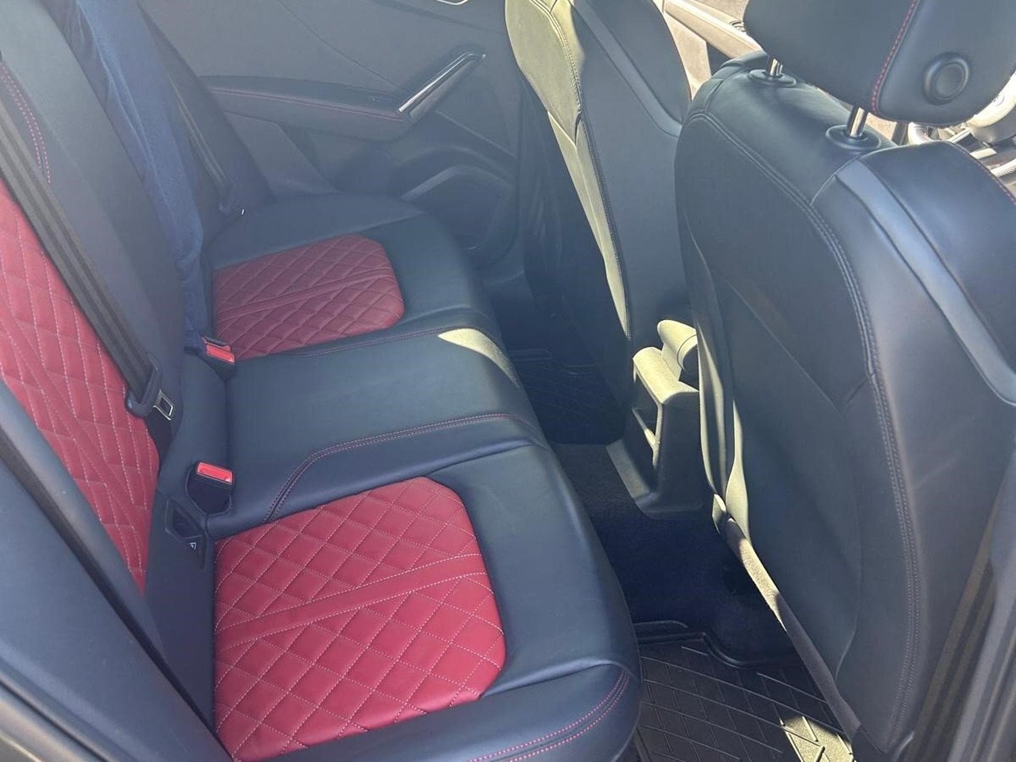 Audi SQ2 S-line (2020) - Foto 7