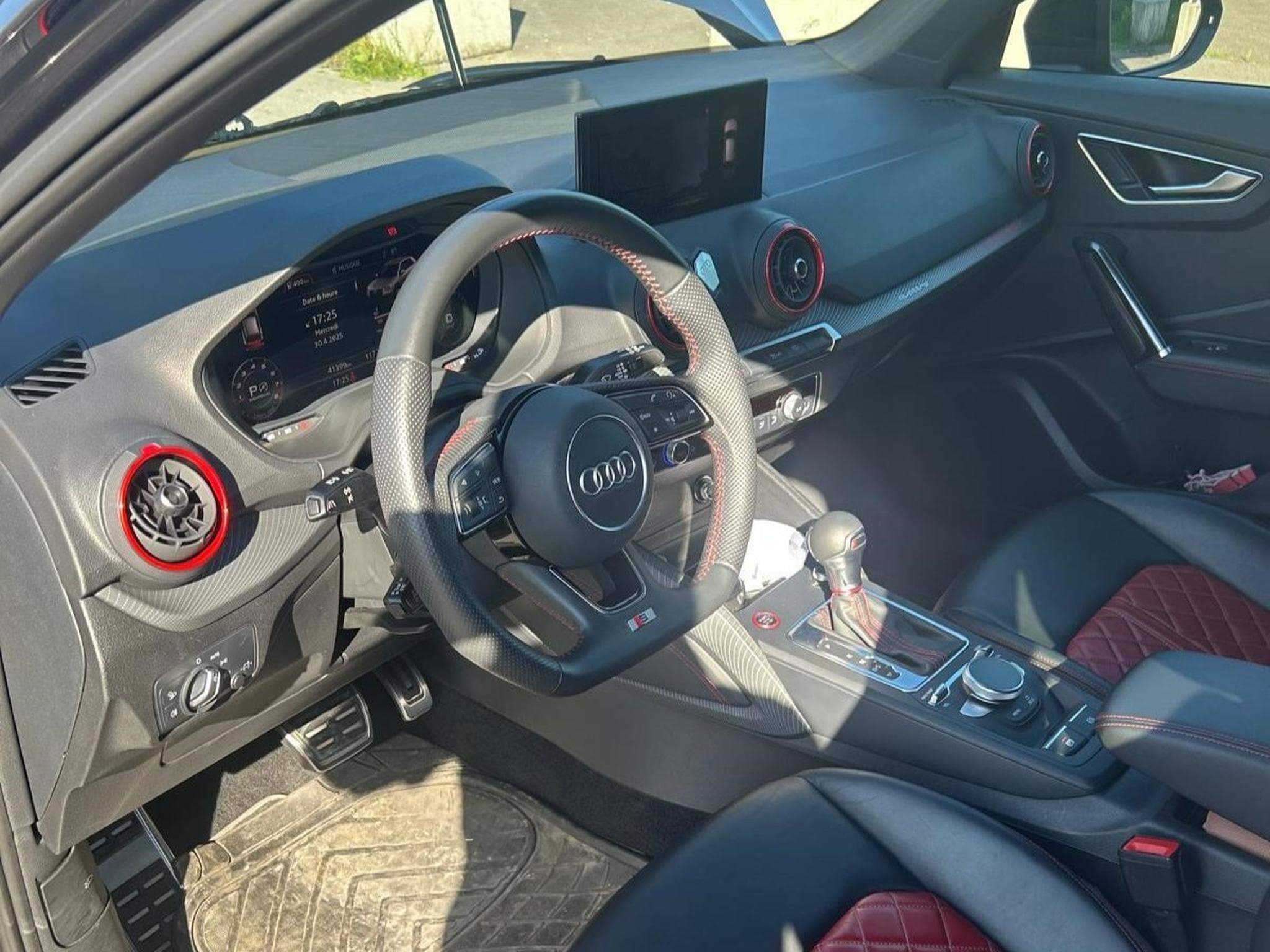 Audi SQ2 S-line (2020) - Foto 9
