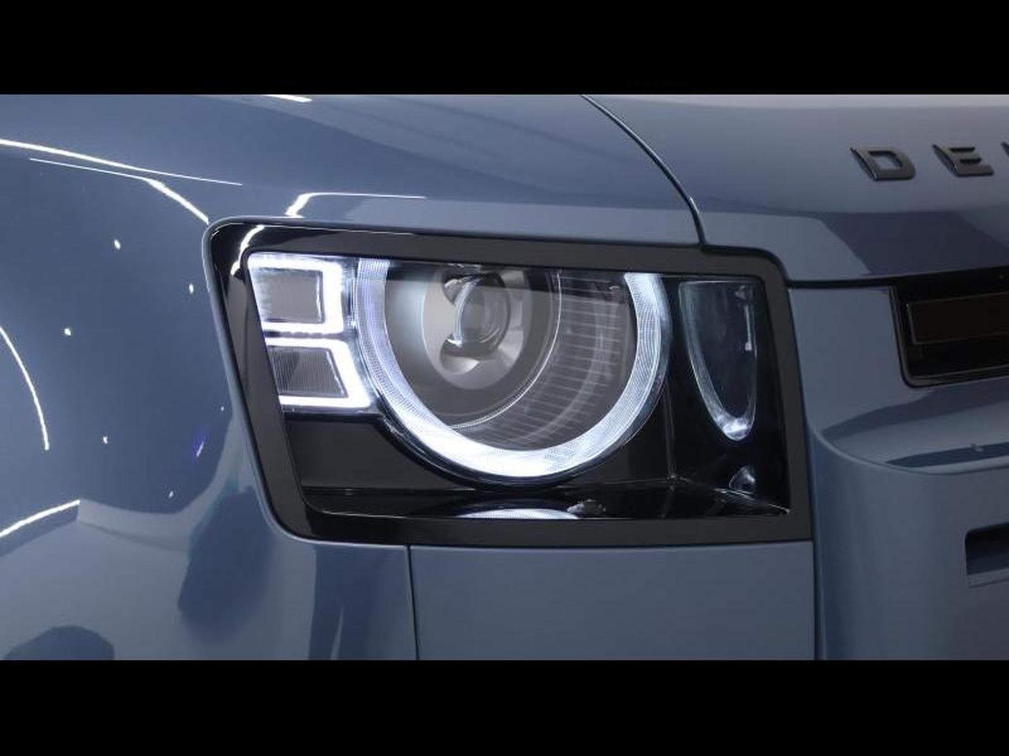 Land-Rover Defender 90 D200 X-Dynamic SE AWD Auto (2026) - Photo 7