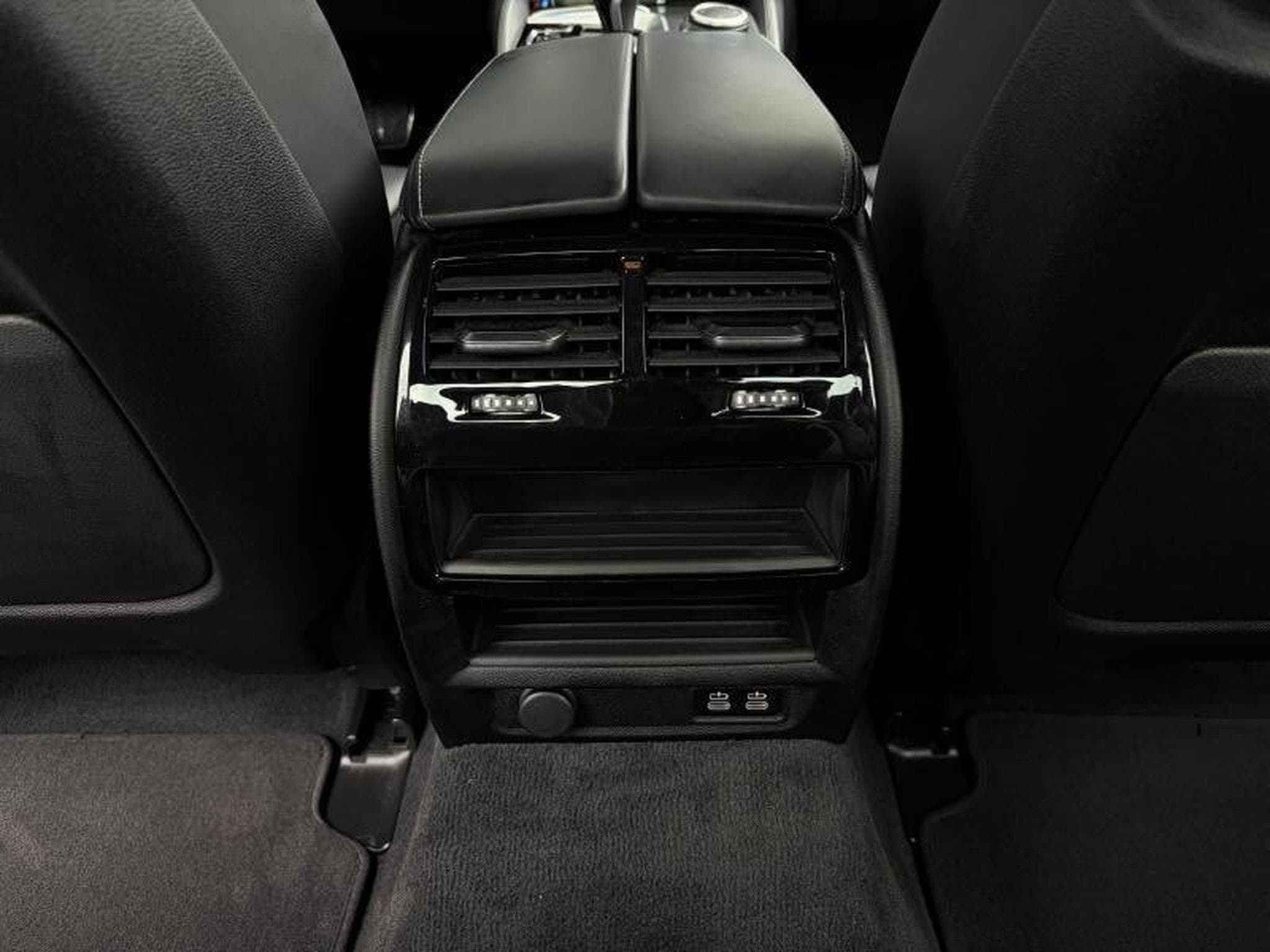 BMW 530 E xDrive Pack M (2022) - Photo 15