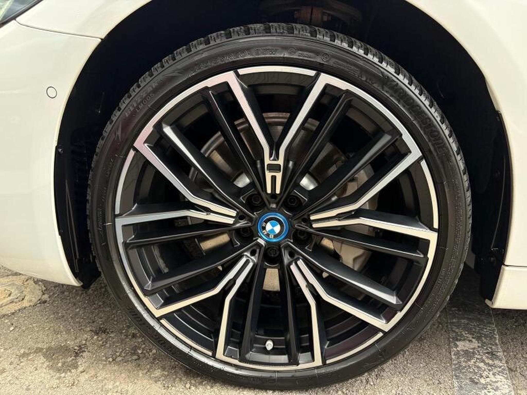 BMW 530 E xDrive Pack M (2022) - Photo 5