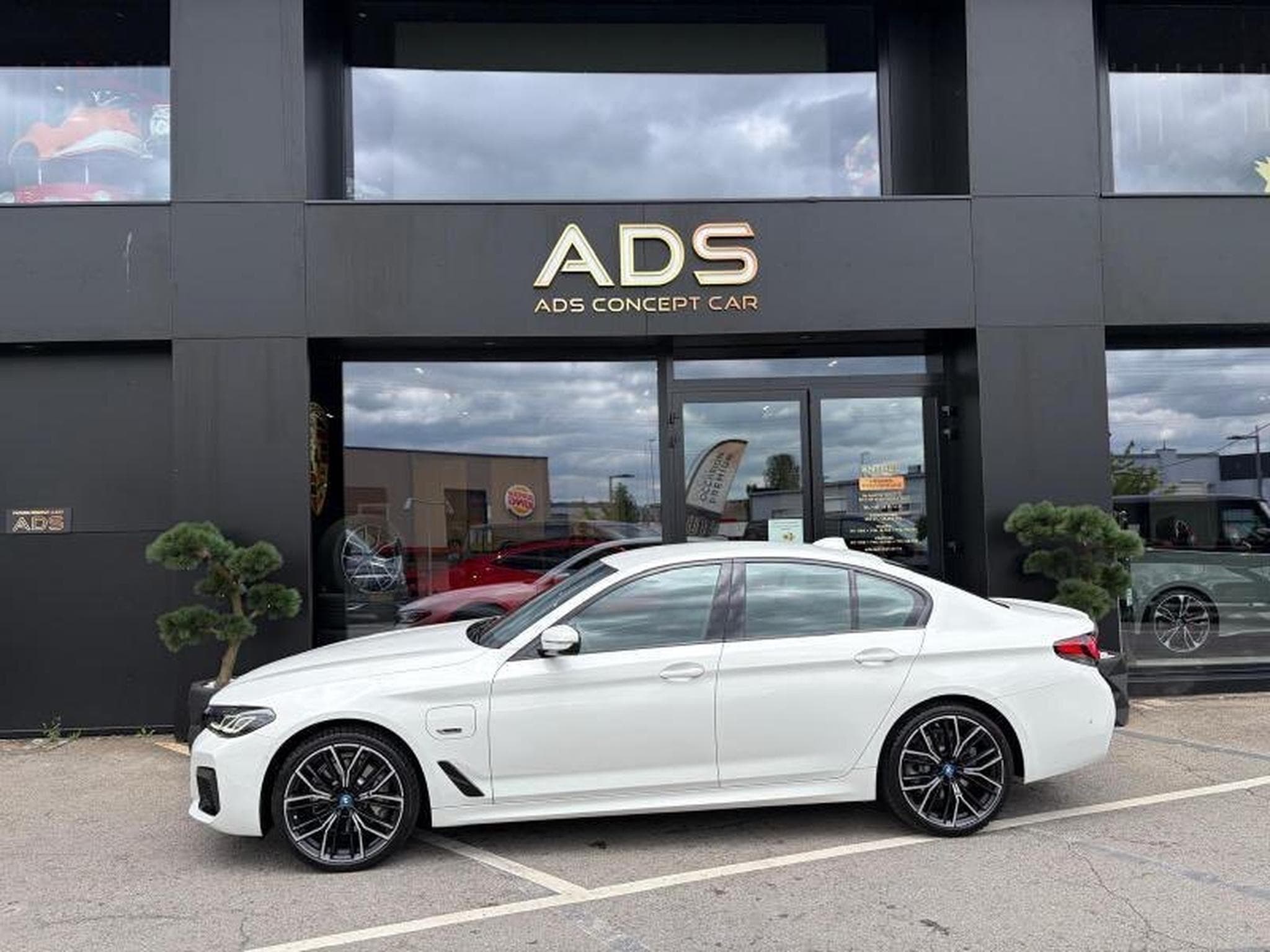 BMW 530 E xDrive Pack M (2022) - Photo 19