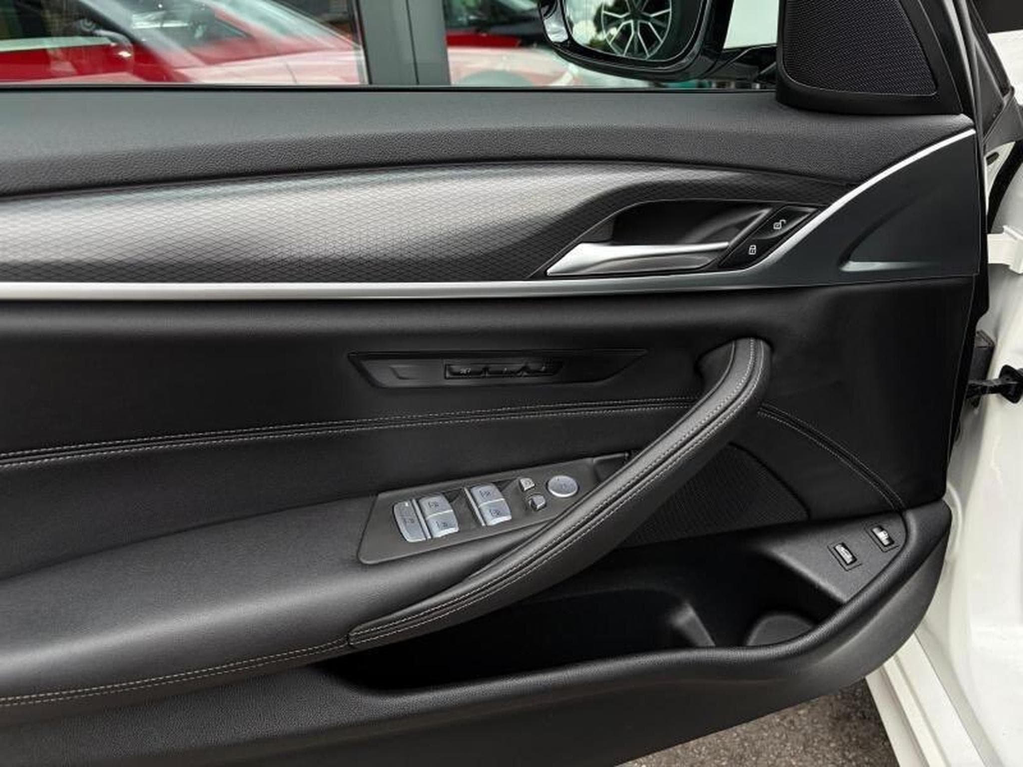 BMW 530 E xDrive Pack M (2022) - Photo 12