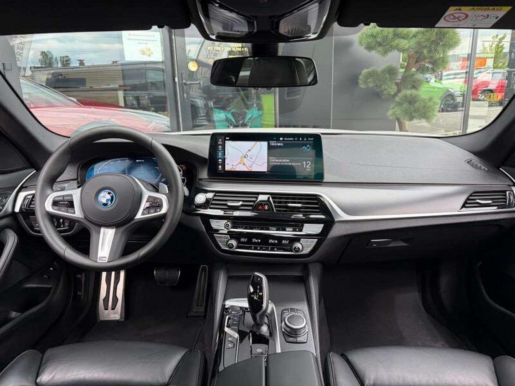 BMW 530 E xDrive Pack M (2022) - Photo 10