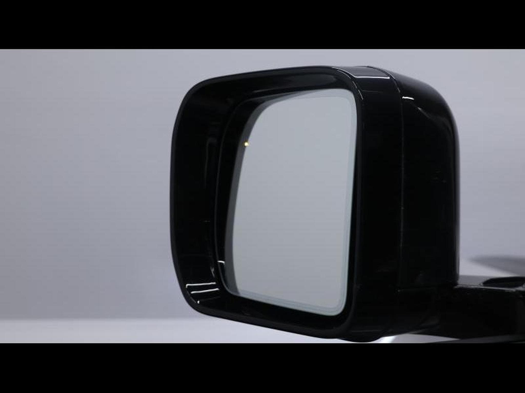 Land-Rover Defender 110 D200 S AWD Auto MY26 (2026) - Photo 26