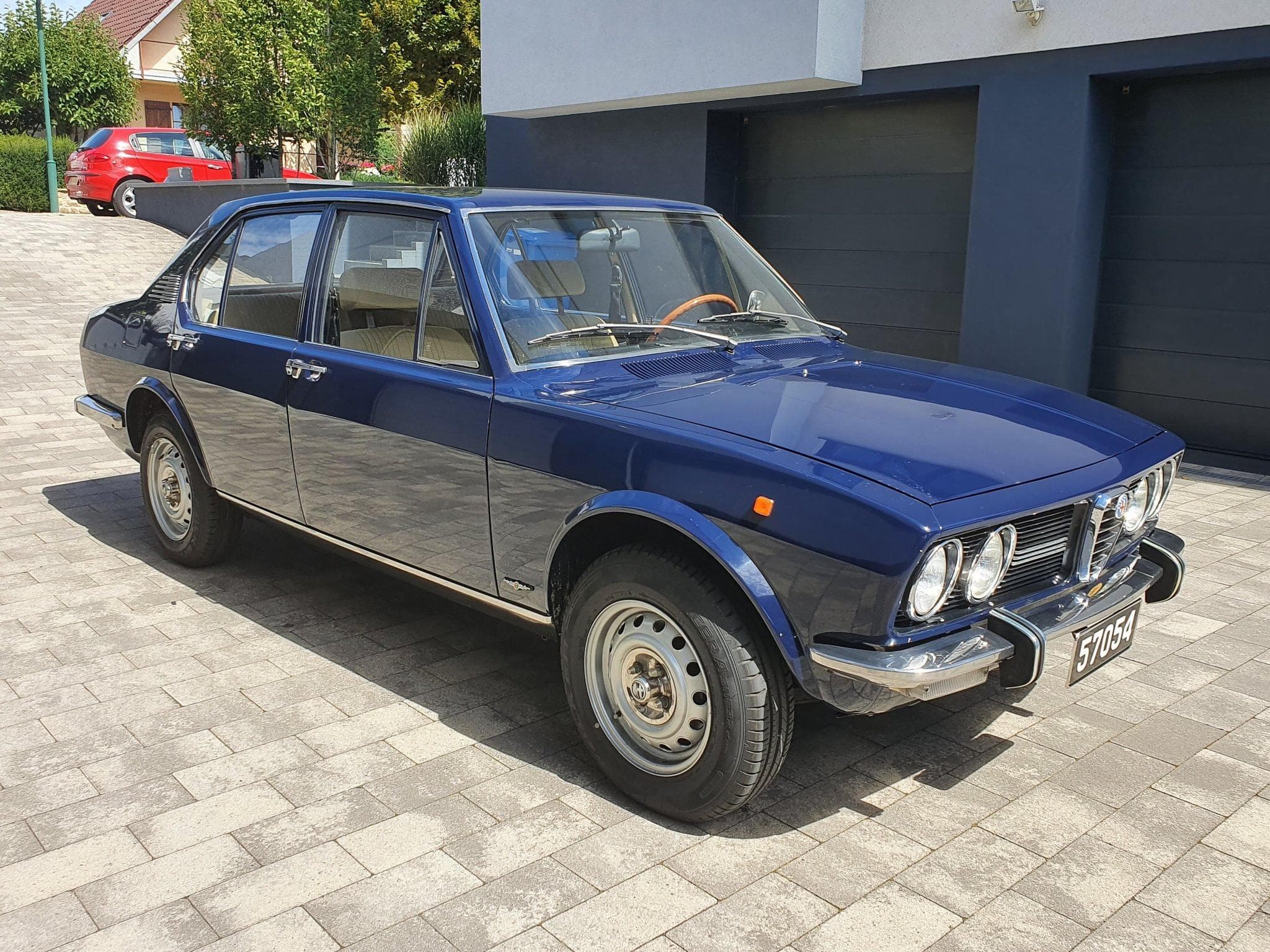 Alfa-Romeo Alfetta 1800 Première série (1973) - Photo 1