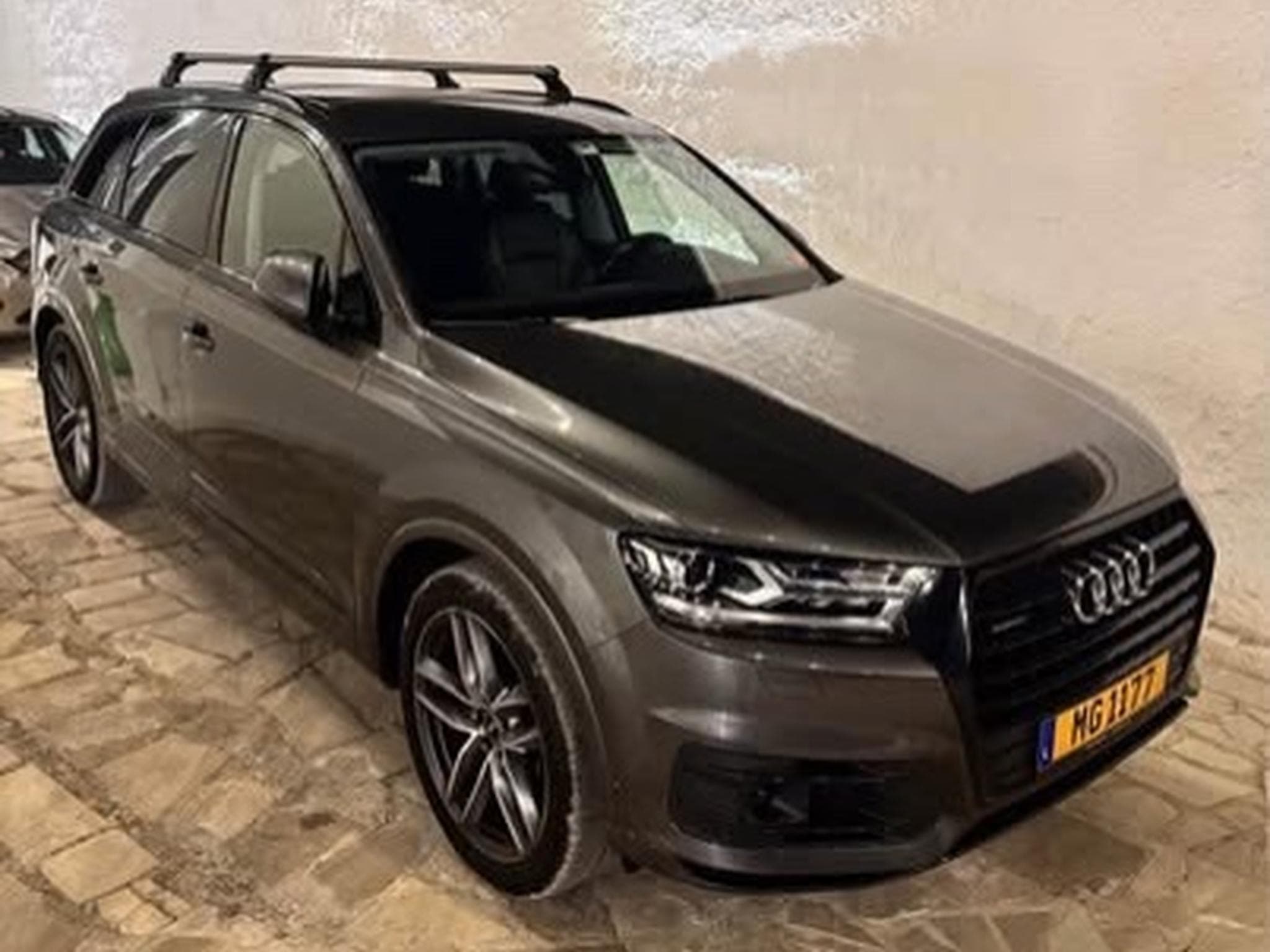 Audi Q7 S-Line (2019) - Photo 2