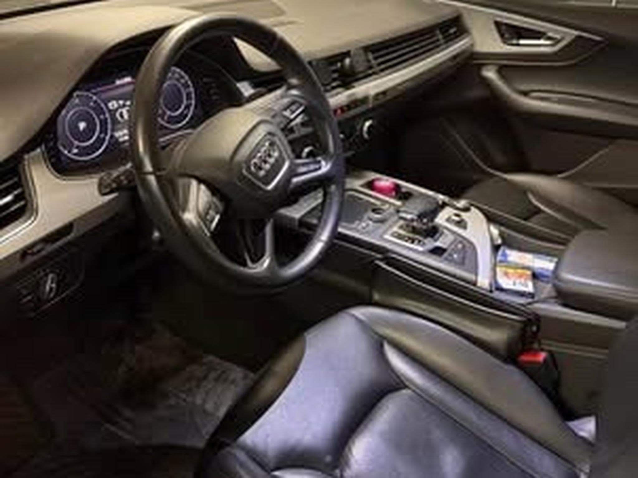 Audi Q7 S-Line (2019) - Photo 3