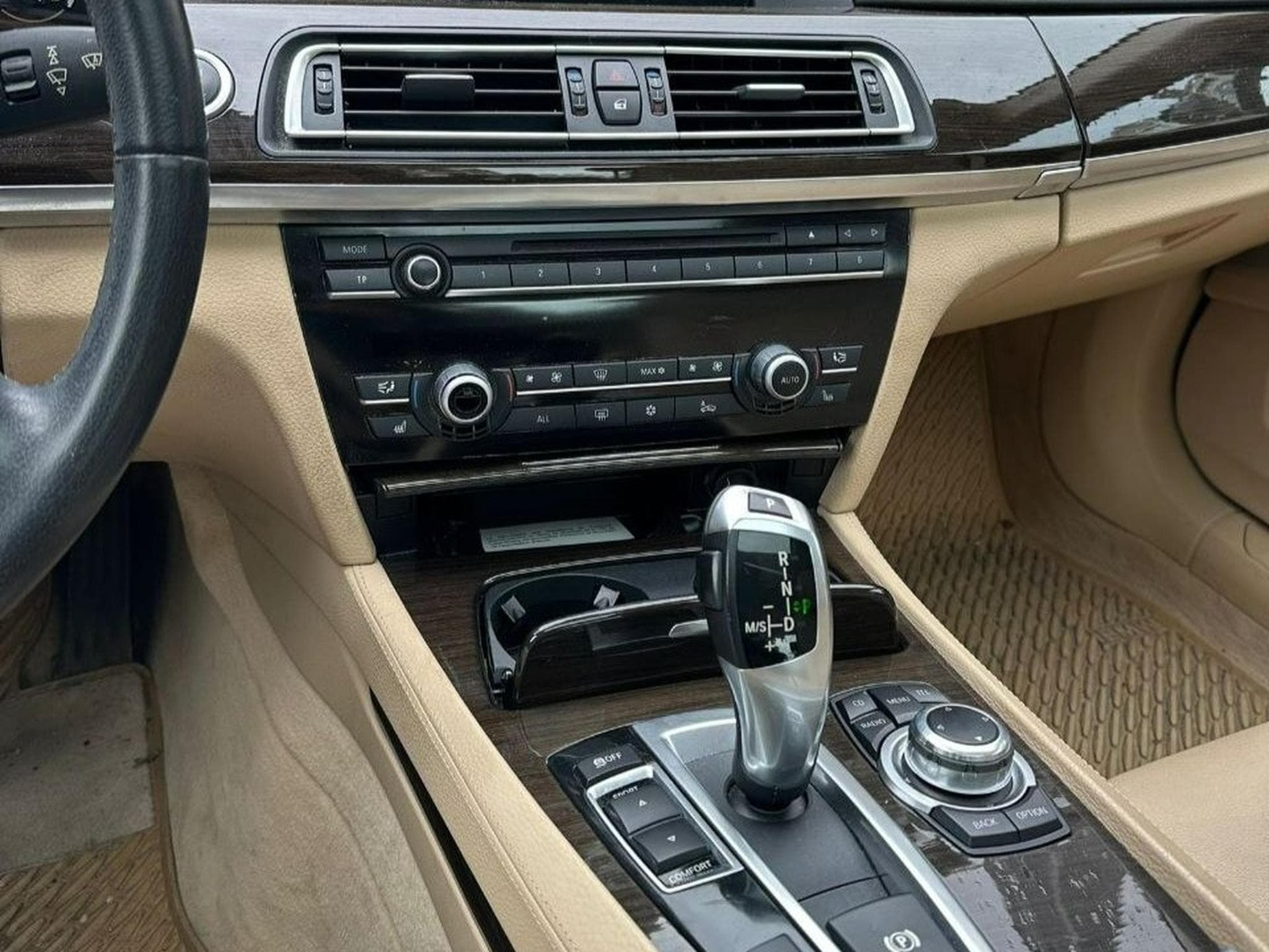 BMW 750 KB81 (2009) - Foto 3