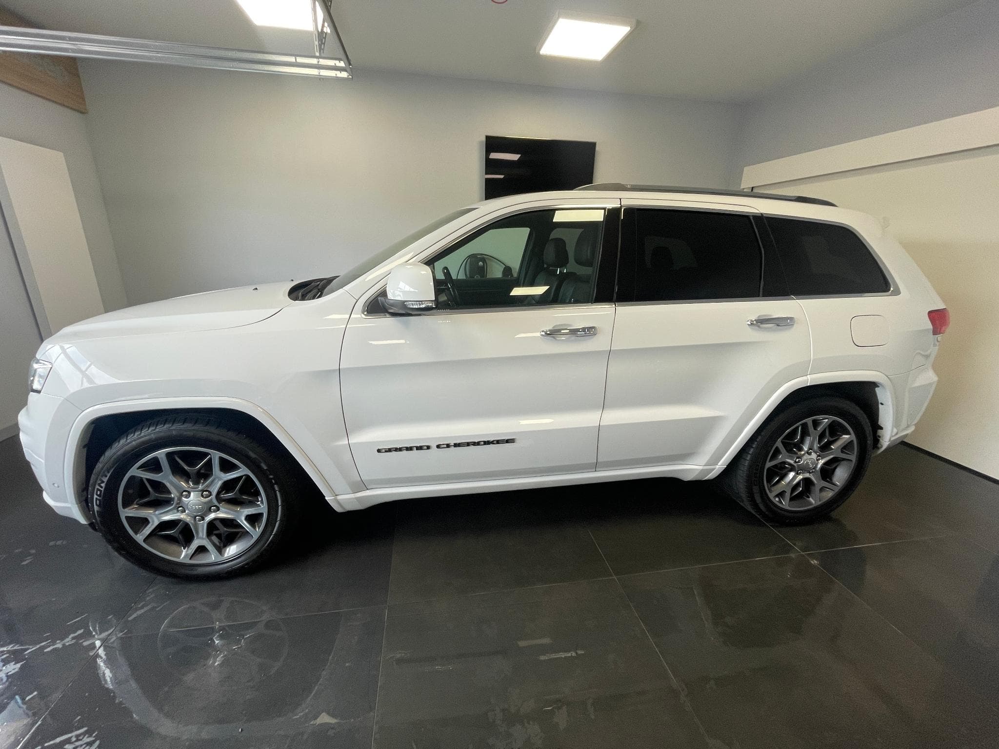 Jeep Grand Cherokee Overland (2020) - Photo 2