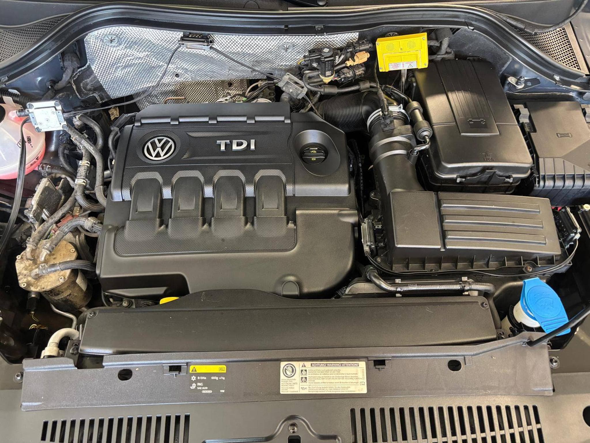 VW Tiguan R-Line 4x4 (2016) - Foto 13