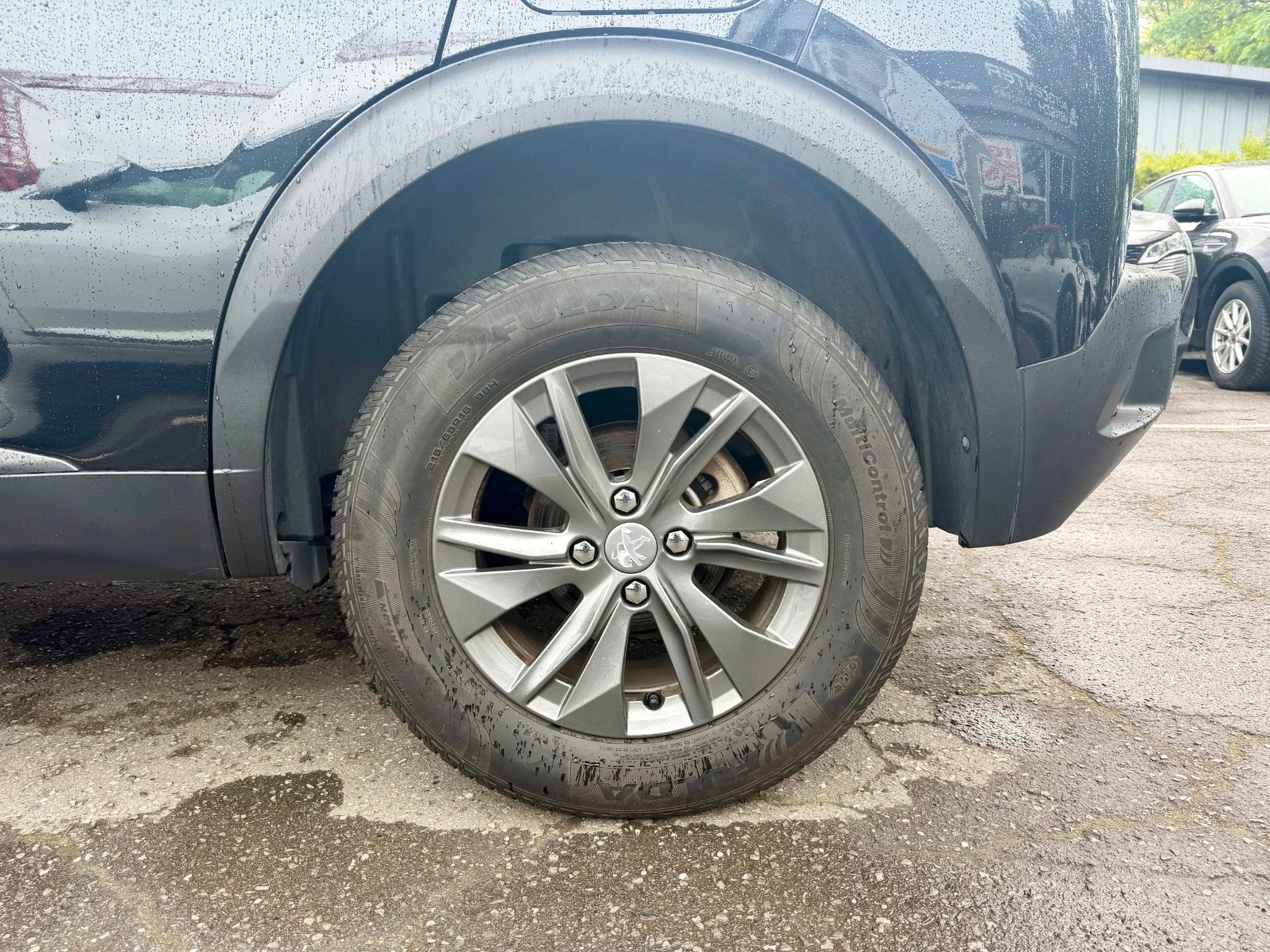 Peugeot 2008 1.2 PureTech 100 Active (2022) - Photo 15
