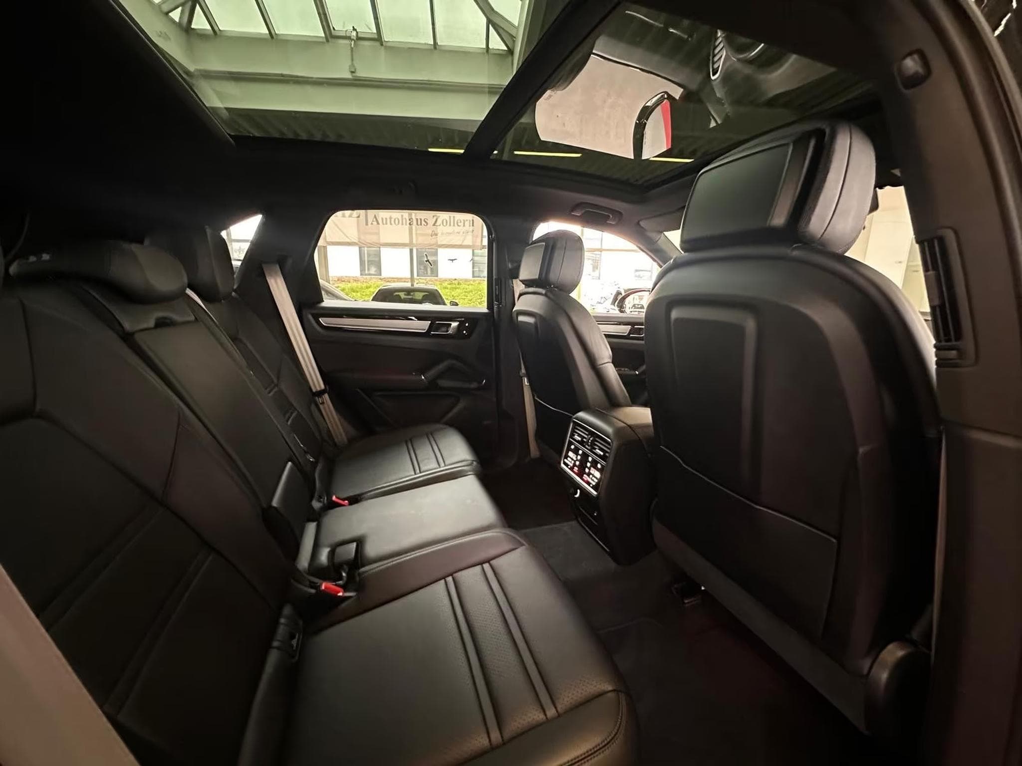 Porsche Cayenne Platinum – Toit Pano, BOSE, Suspension Pneumatique (2023) - Photo 12