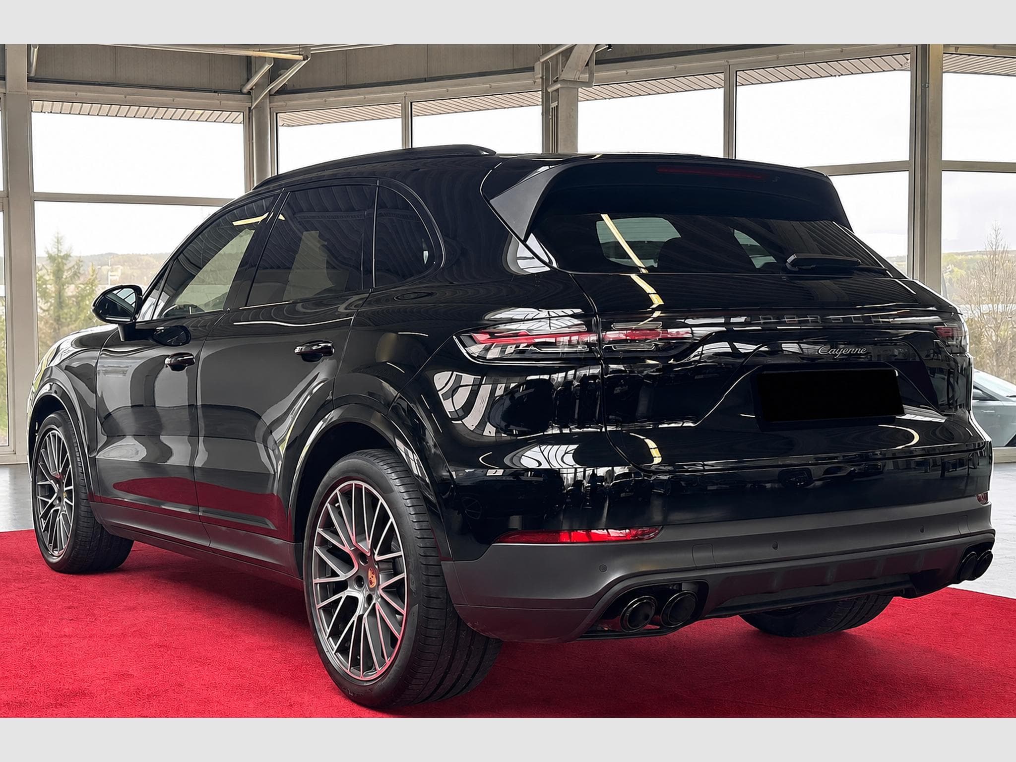 Porsche Cayenne Platinum – Toit Pano, BOSE, Suspension Pneumatique (2023) - Photo 2
