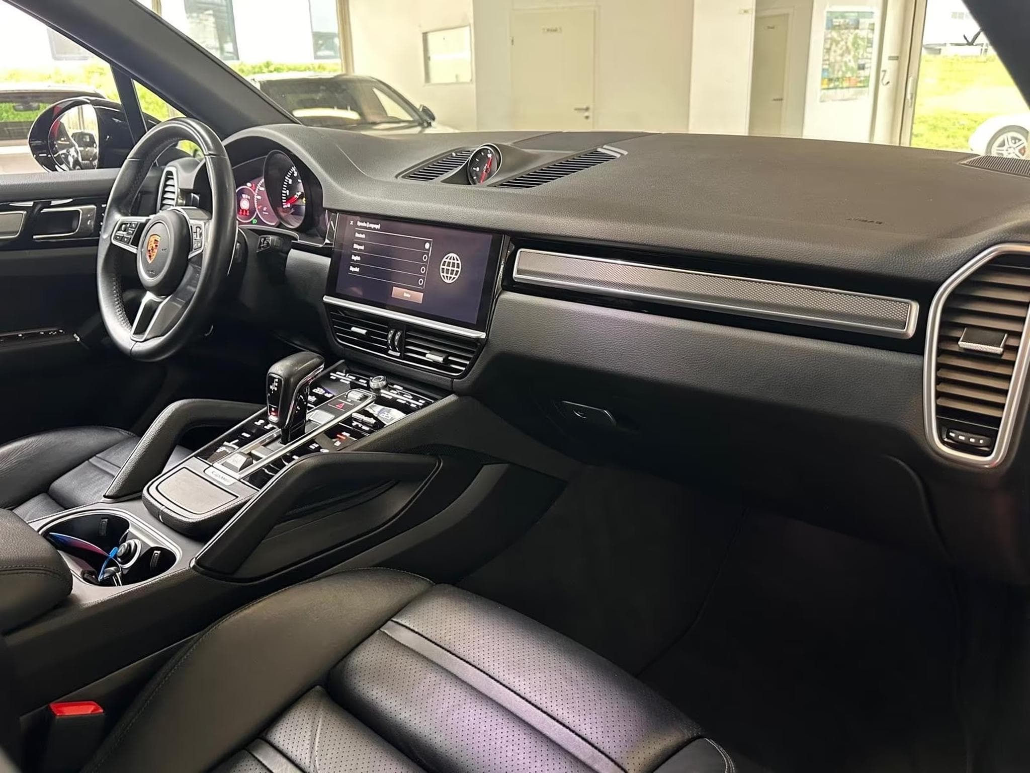 Porsche Cayenne Platinum – Toit Pano, BOSE, Suspension Pneumatique (2023) - Photo 8