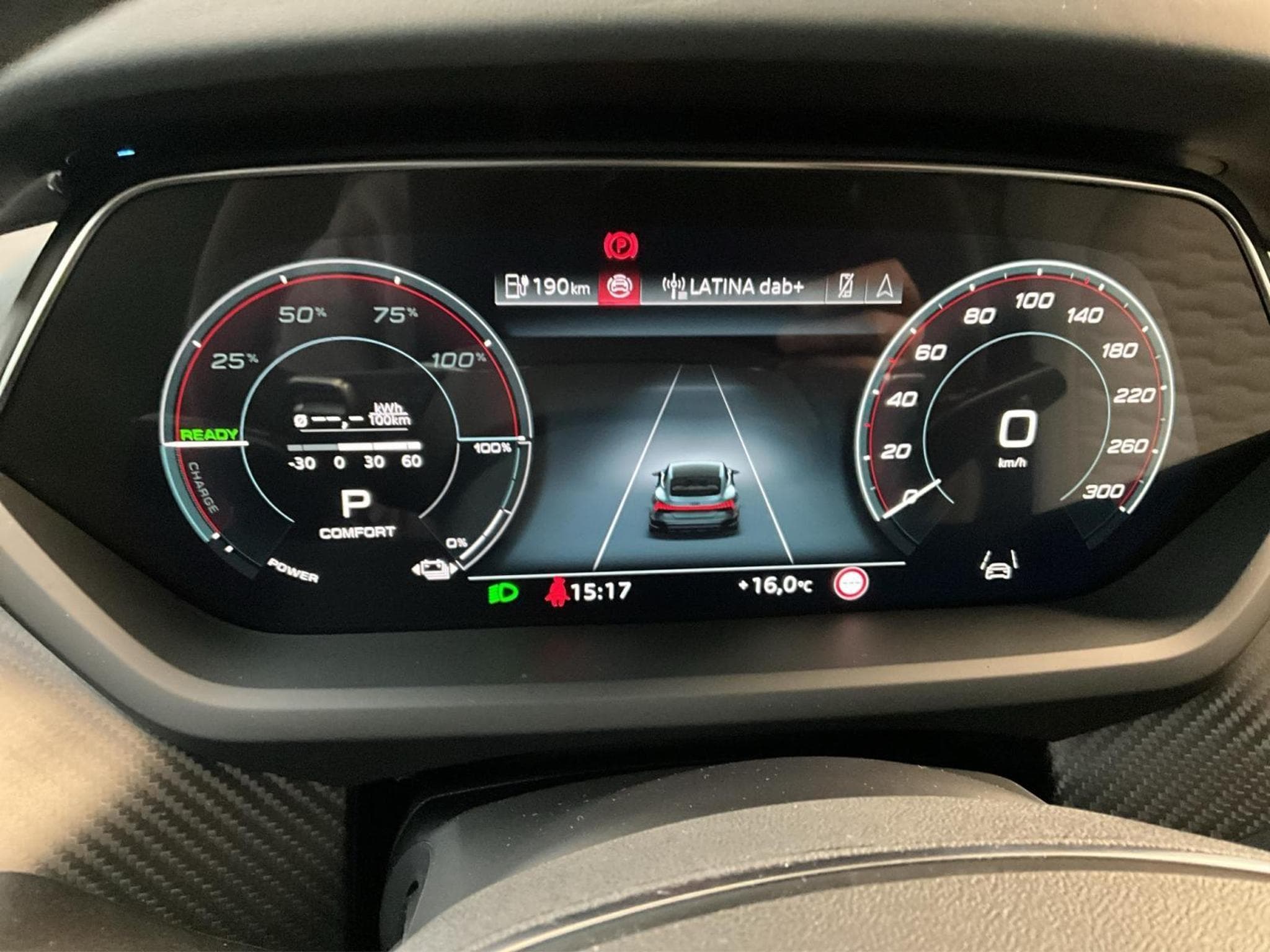 Audi e-tron RS+ICE-RACE-Edition+Limitiert (2024) - Foto 12