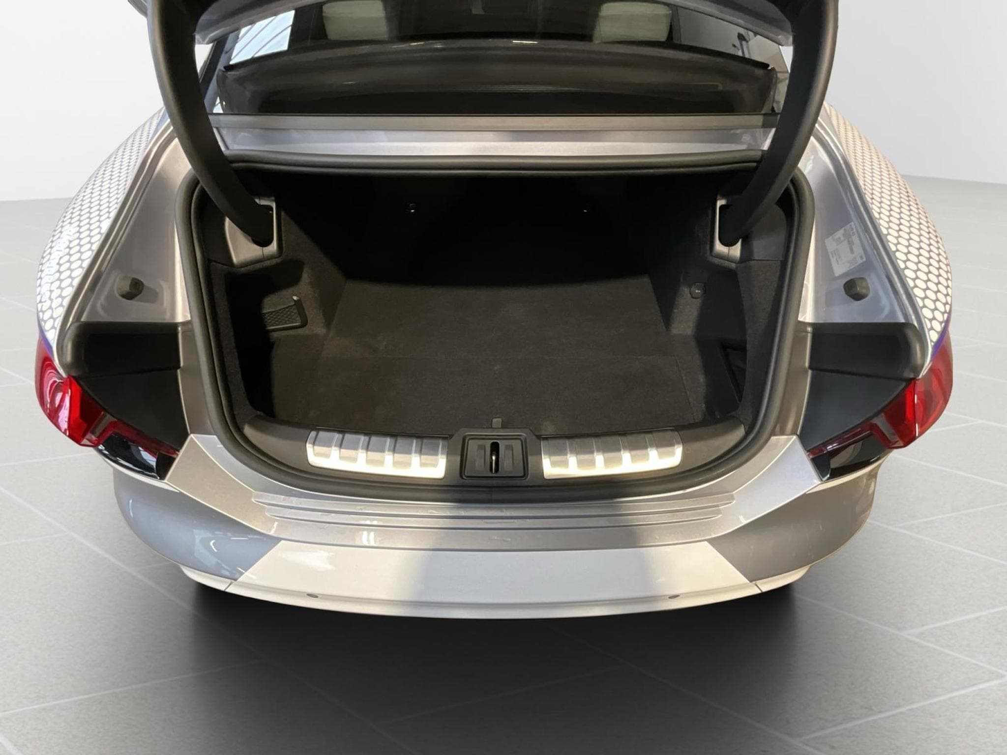 Audi e-tron RS+ICE-RACE-Edition+Limitiert (2024) - Foto 17