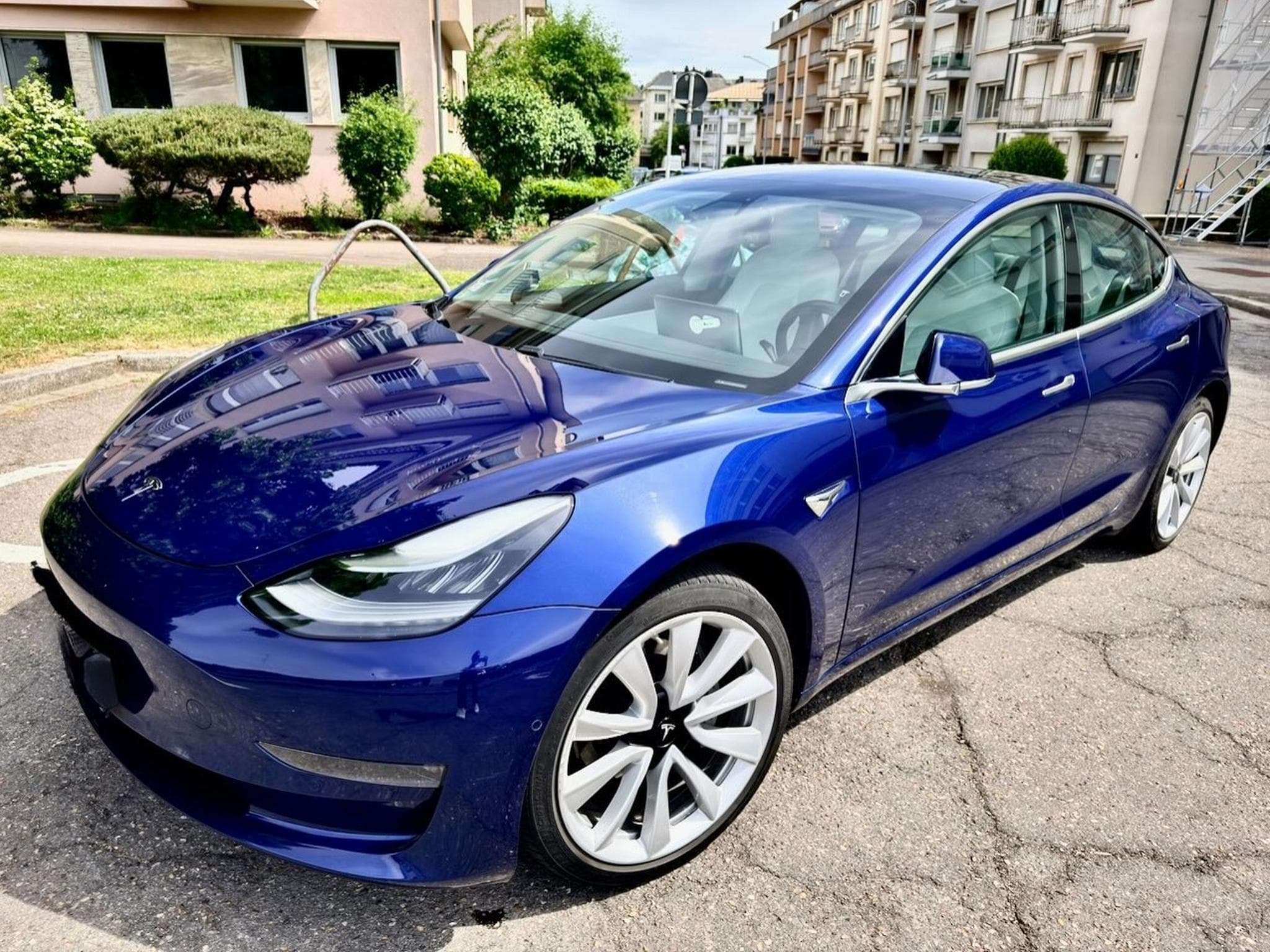 Tesla Model 3 Long range AWD (2020) - Photo 1