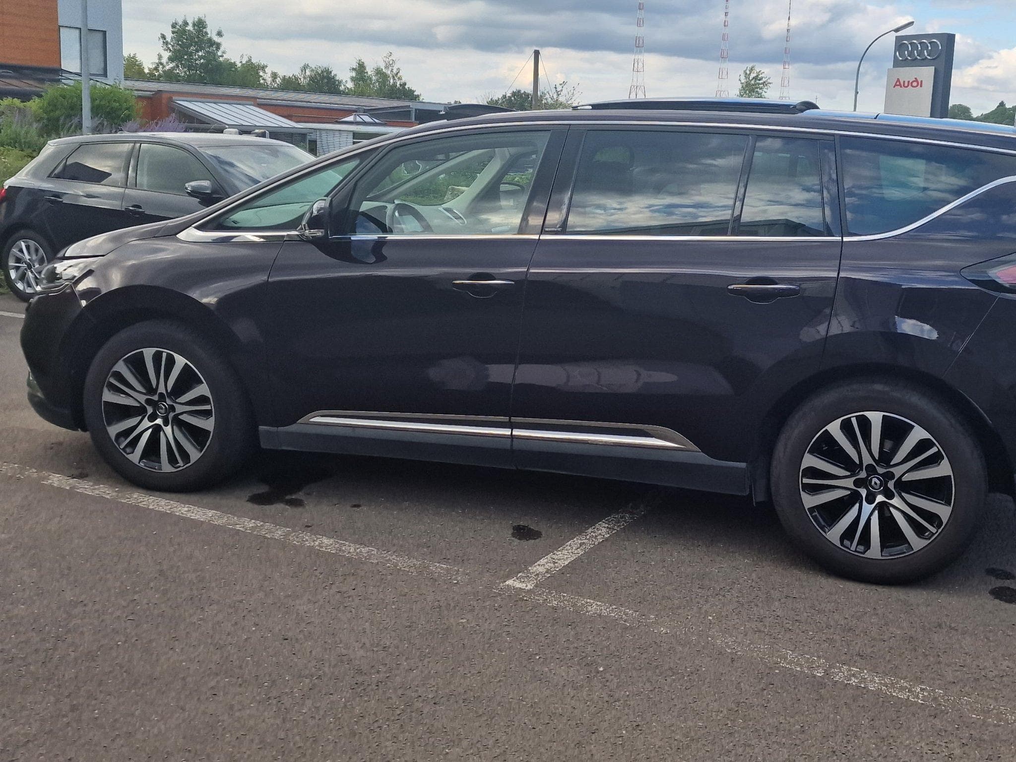 Renault Espace Renault Espace 1.8 TCe 225 ch  Initiale (2017) - Foto 3