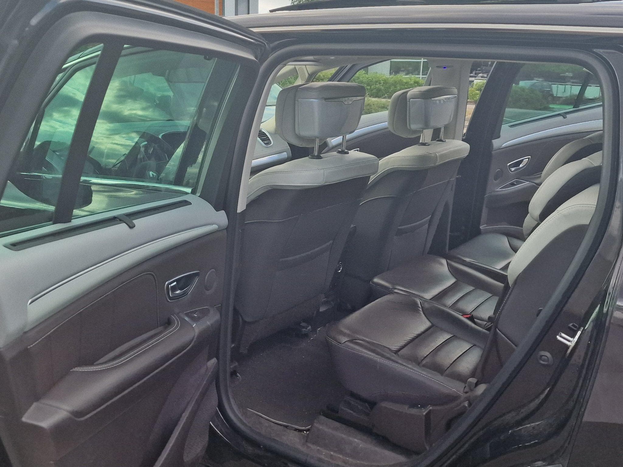 Renault Espace Renault Espace 1.8 TCe 225 ch  Initiale (2017) - Foto 4