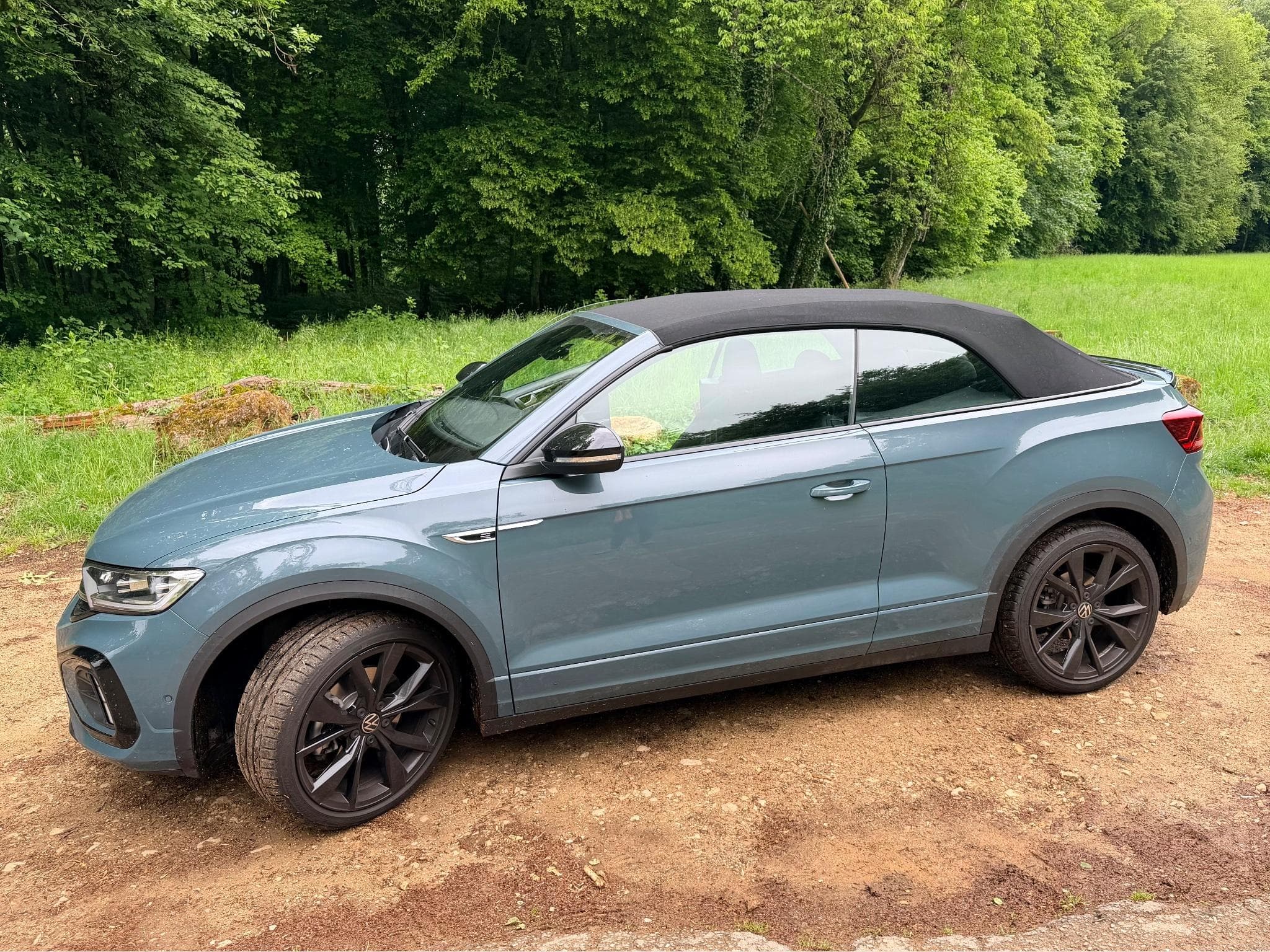 VW T-Roc Cabrio R-Line 1.5 TSI DSG7 (2025) - Photo 4