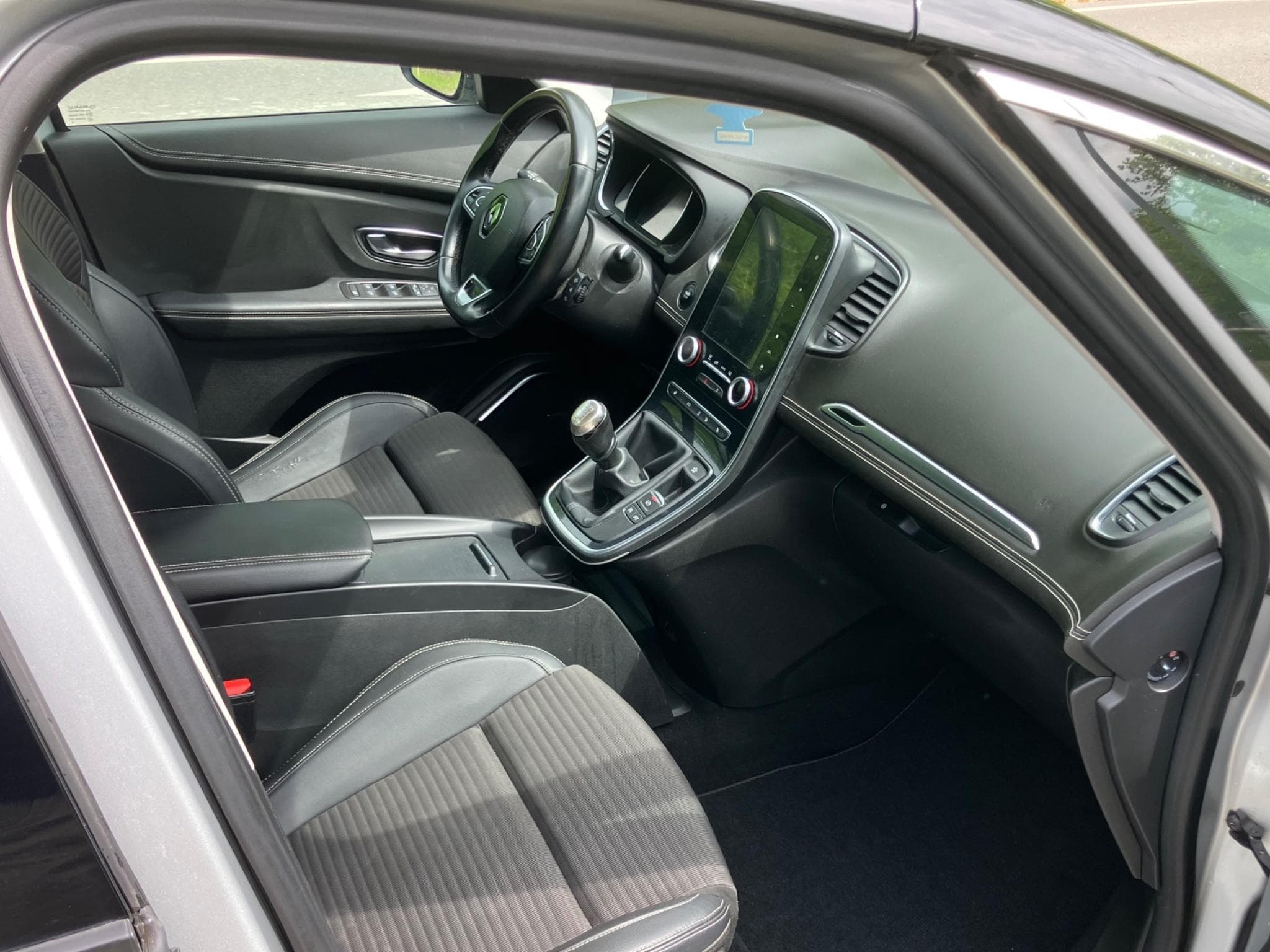 Renault Scenic 4 Bose Limited Edition (2016) - Photo 12