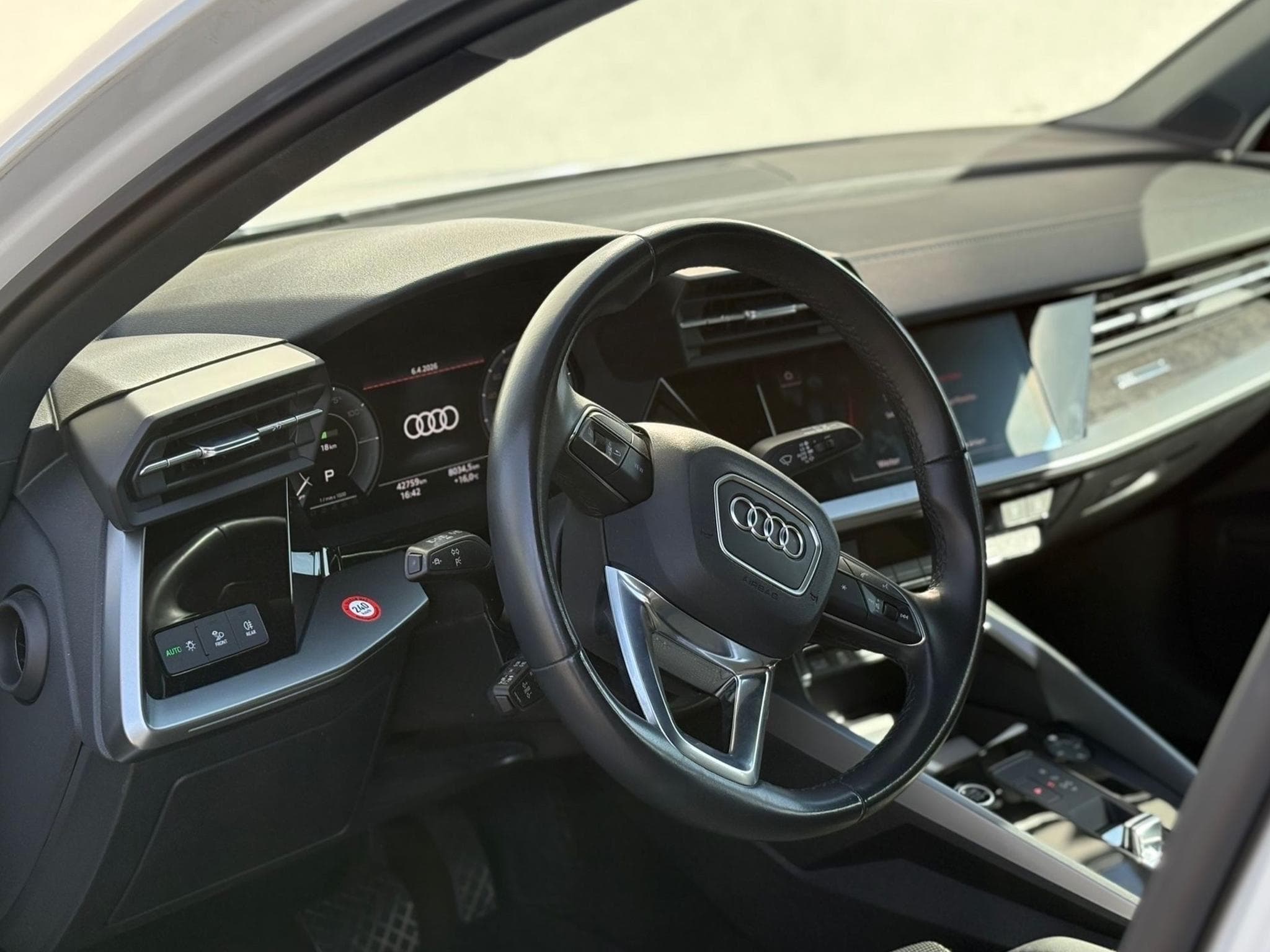 Audi A3 S-line 40TFSIE (2022) - Photo 4